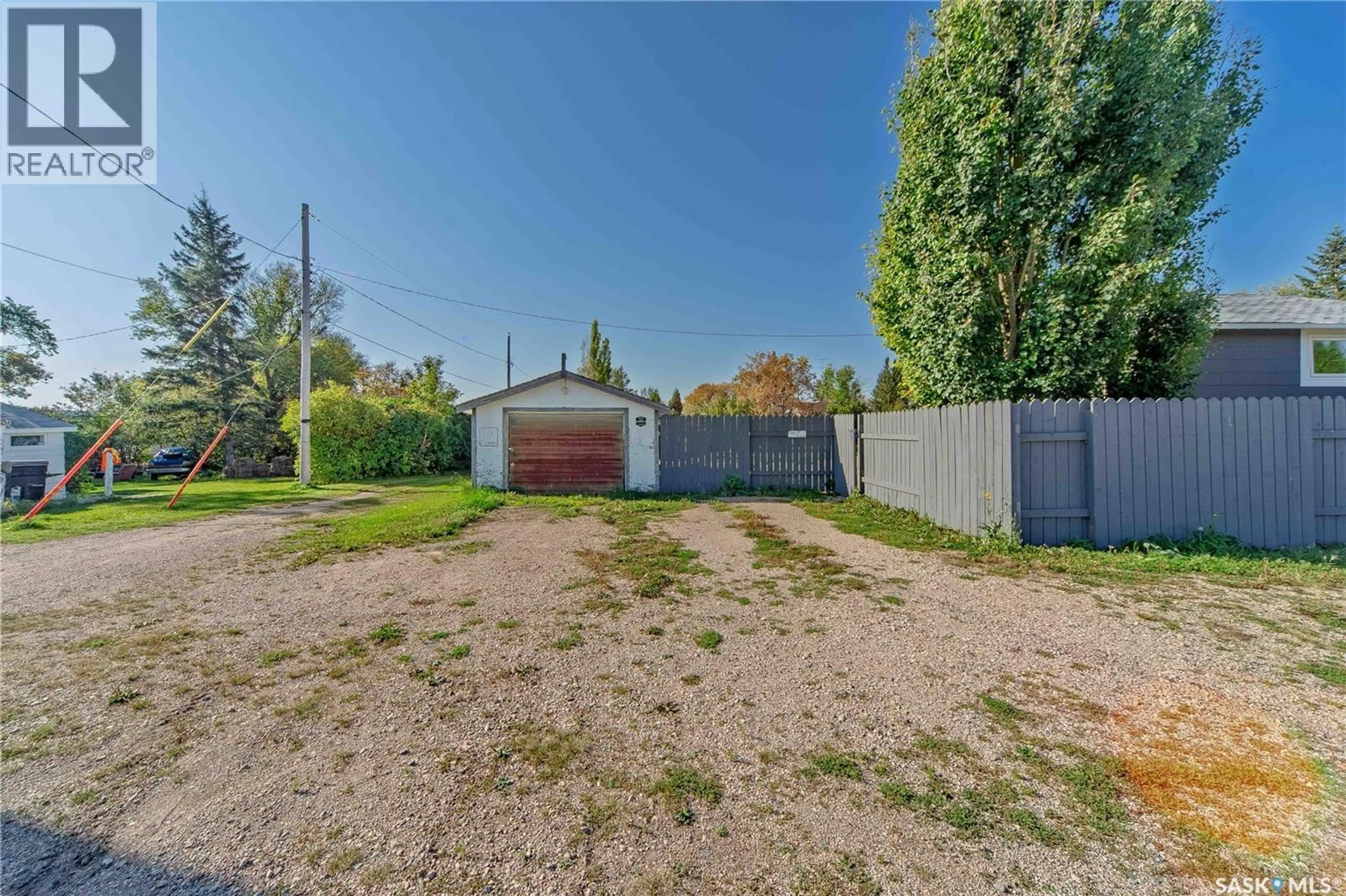 Shed for 235 4TH STREET, Plunkett Saskatchewan S0K3J0