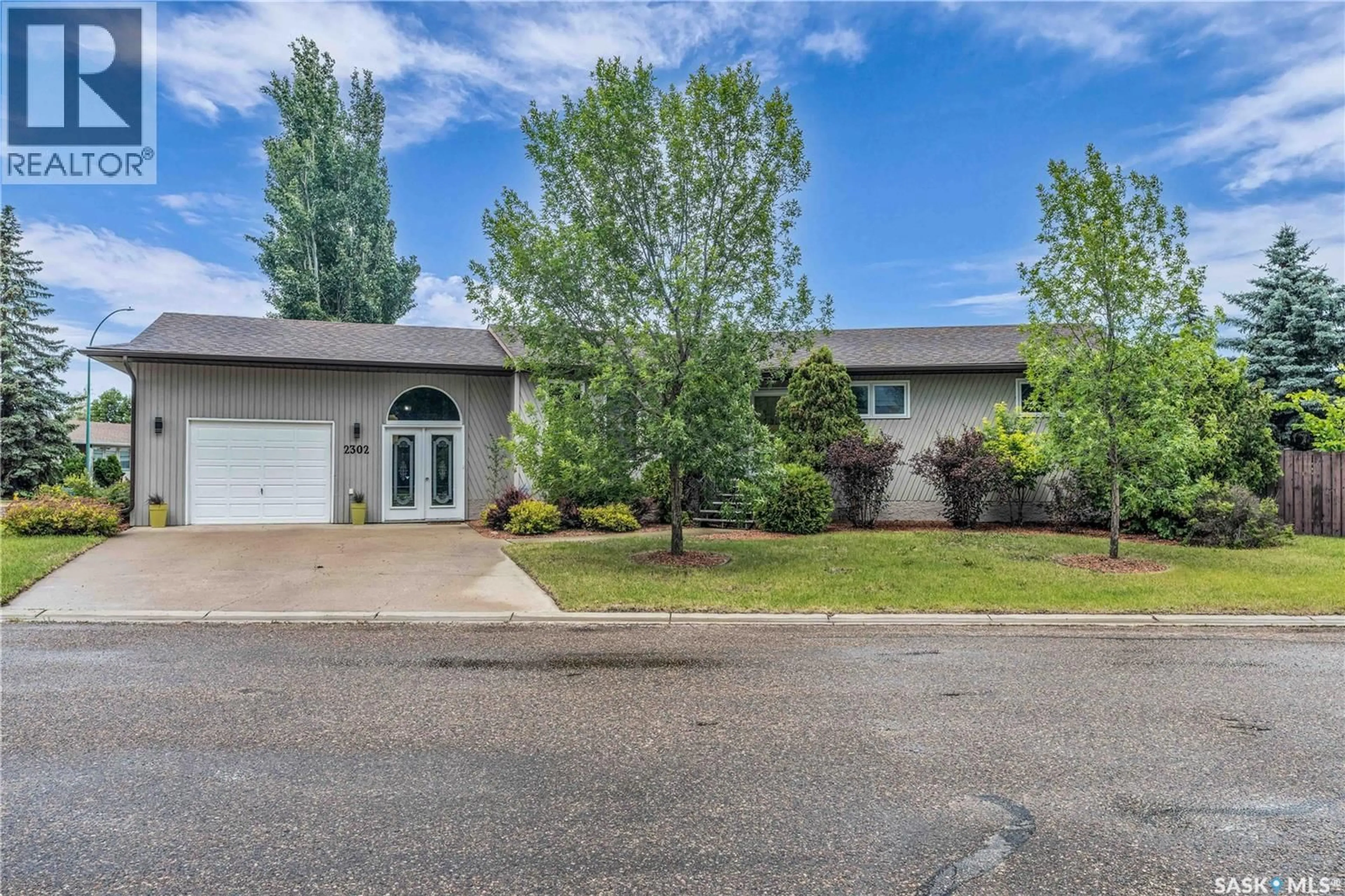 Unknown for 2302 MEADOW LARK LANE, North Battleford Saskatchewan S9A3V2