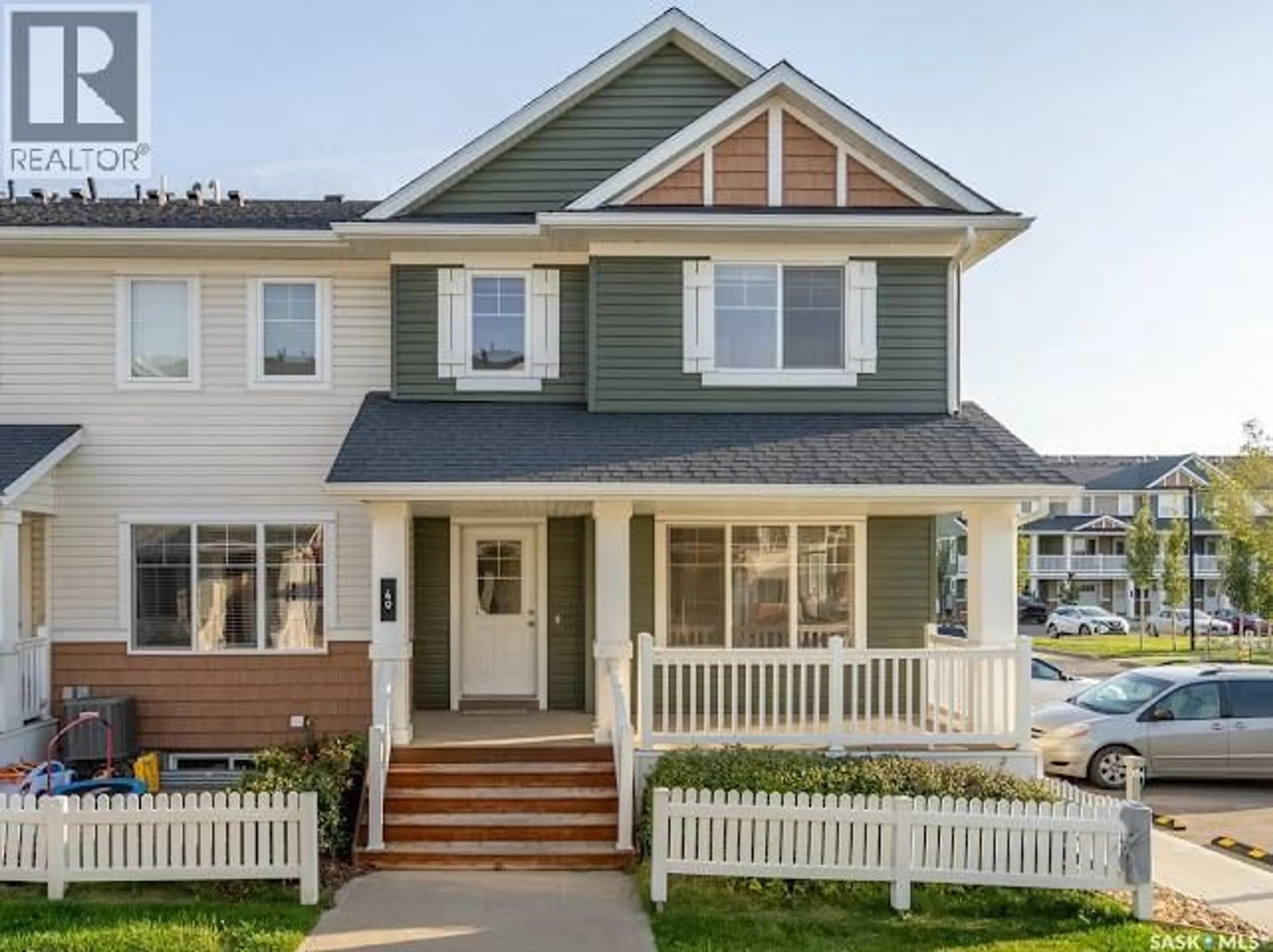 Home with vinyl exterior material, street for 40 - 5278 AERODROME ROAD, Regina Saskatchewan S4W0H7