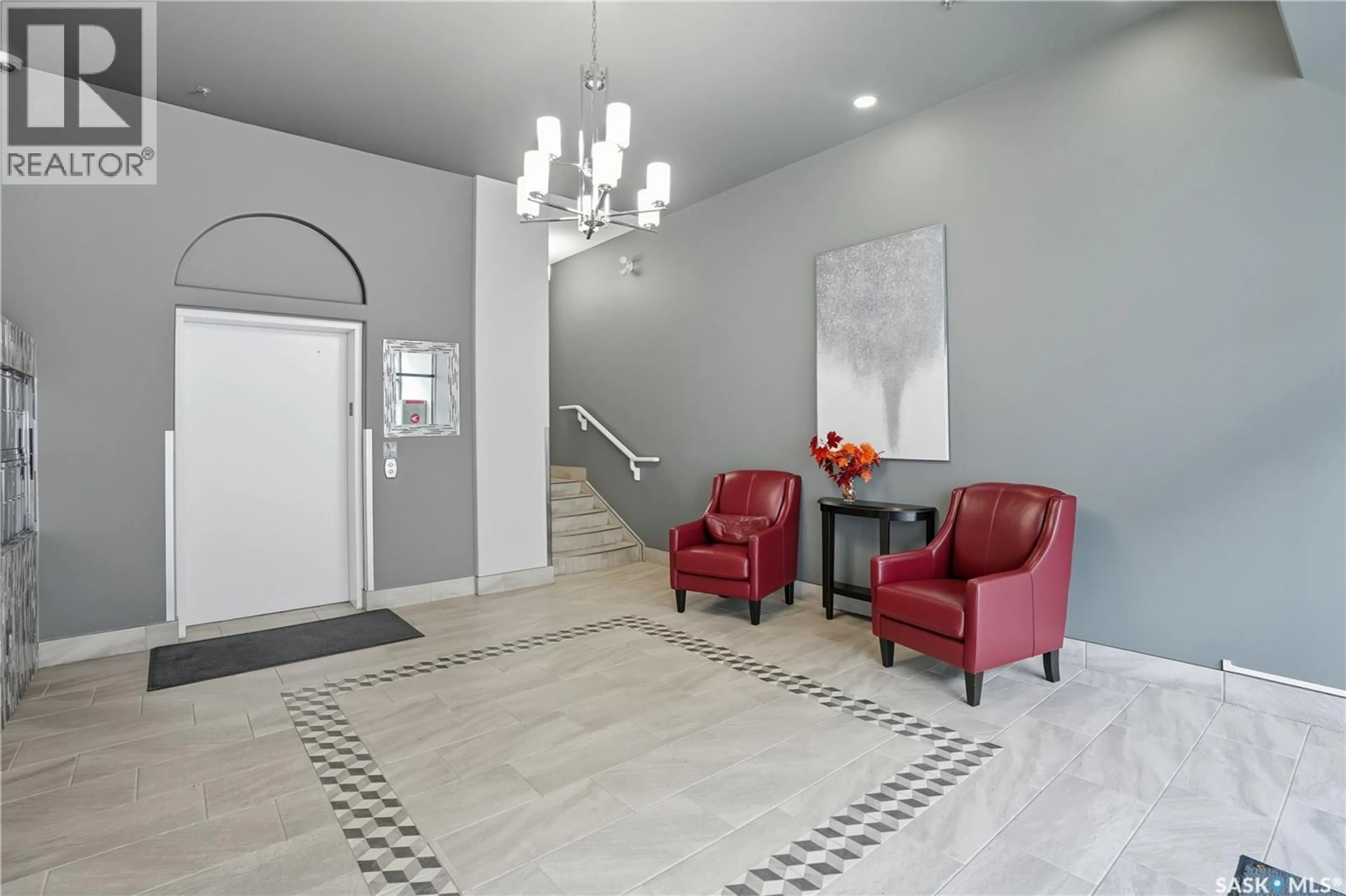 Indoor foyer for 409 333 NELSON ROAD, Saskatoon Saskatchewan S7S1P2