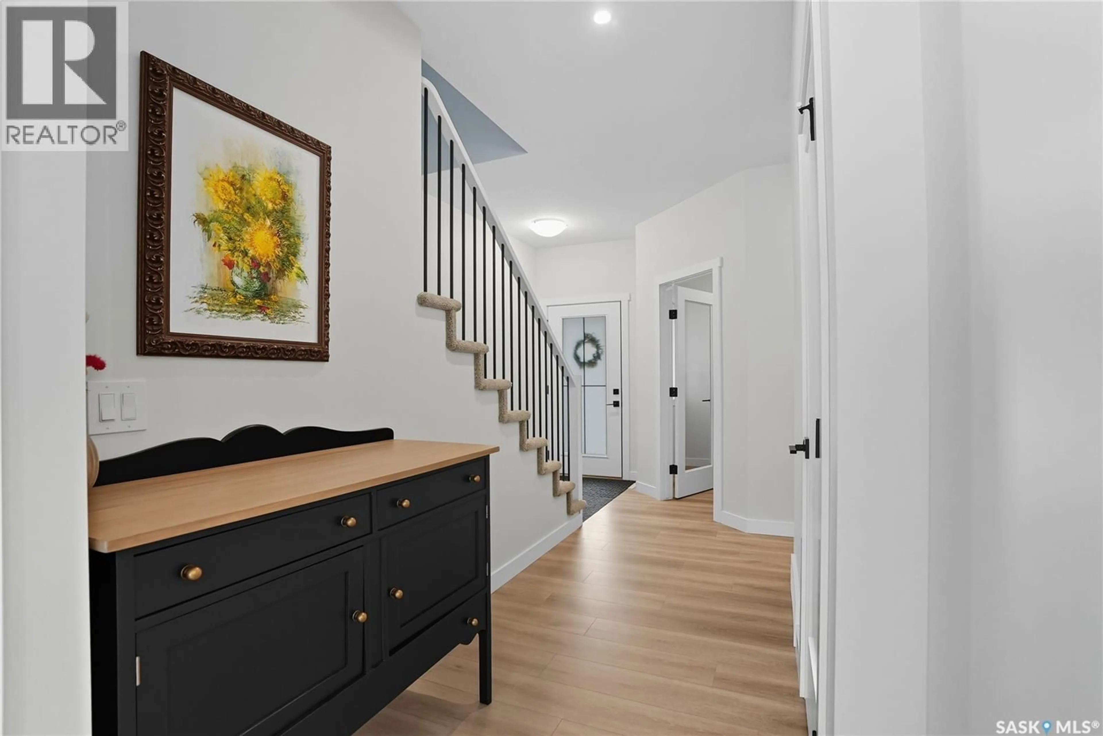 Indoor entryway for 115 LESKIW LANE, Saskatoon Saskatchewan S7V1R4