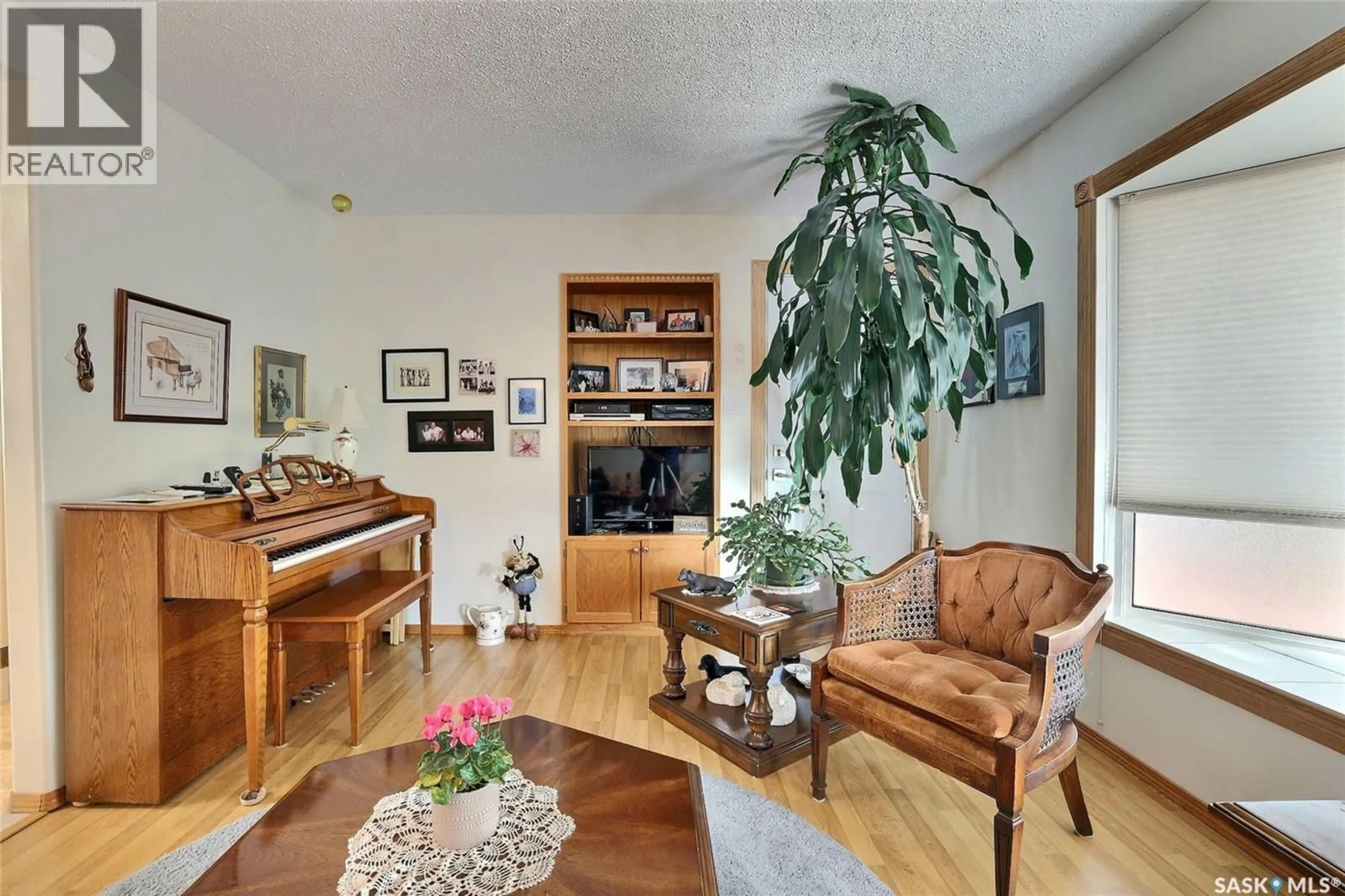Living room with furniture, unknown for 2812 FLEURY STREET, Regina Saskatchewan S4N2M4