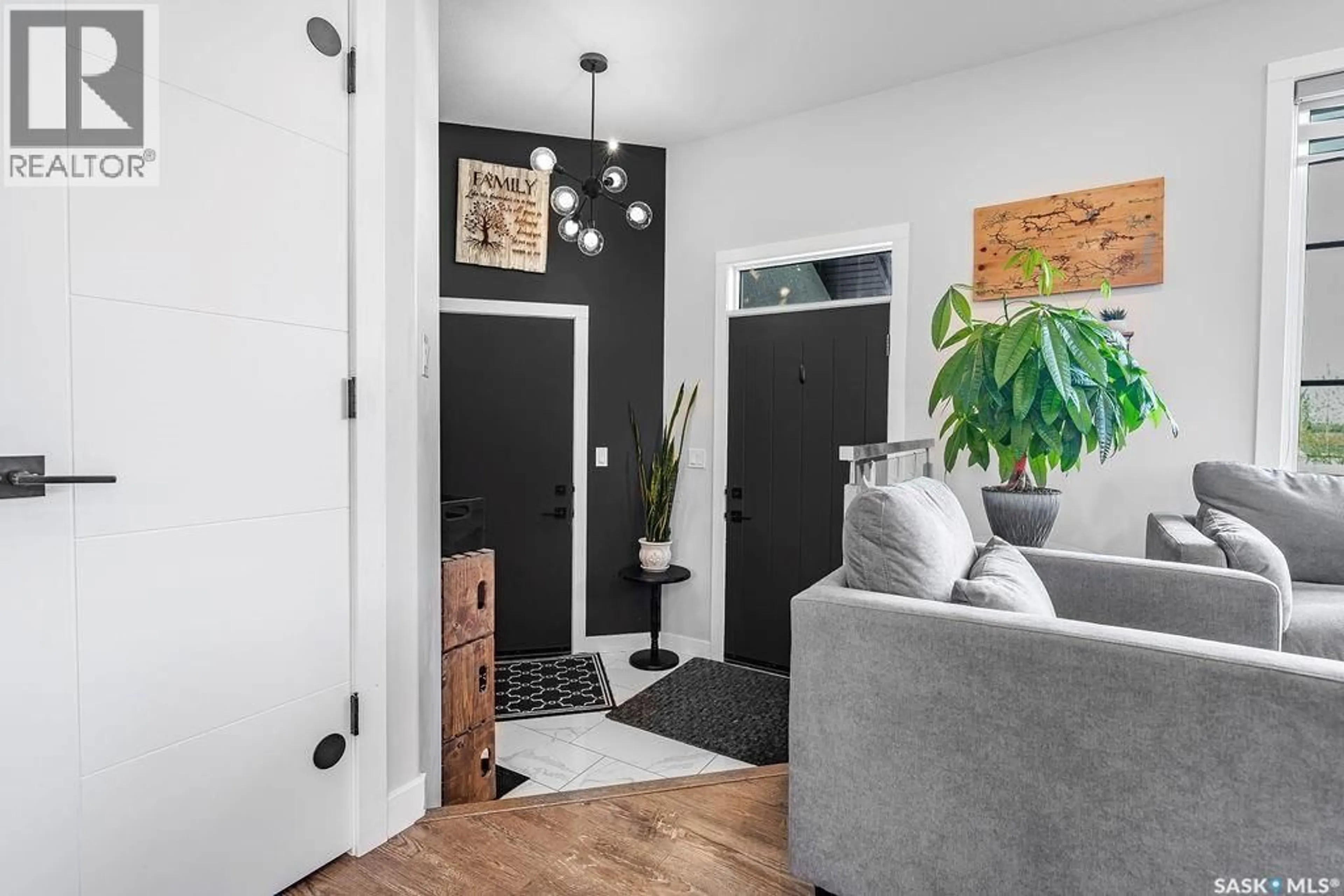 Indoor entryway for 103 VESTOR DRIVE, Pilot Butte Saskatchewan S0G3Z0