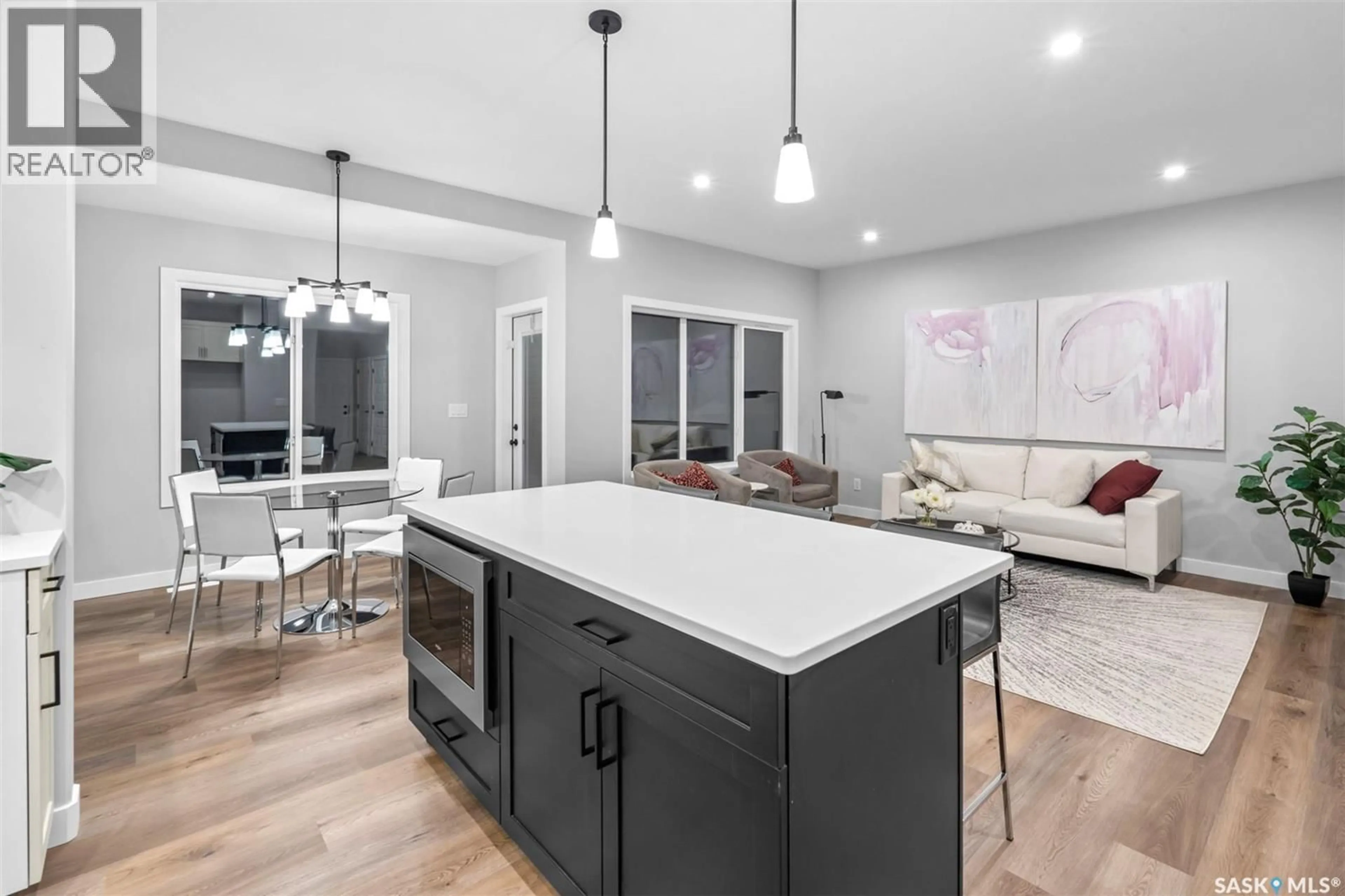 Open concept kitchen, unknown for 959 TRAEGER MANOR, Saskatoon Saskatchewan S7W0L8