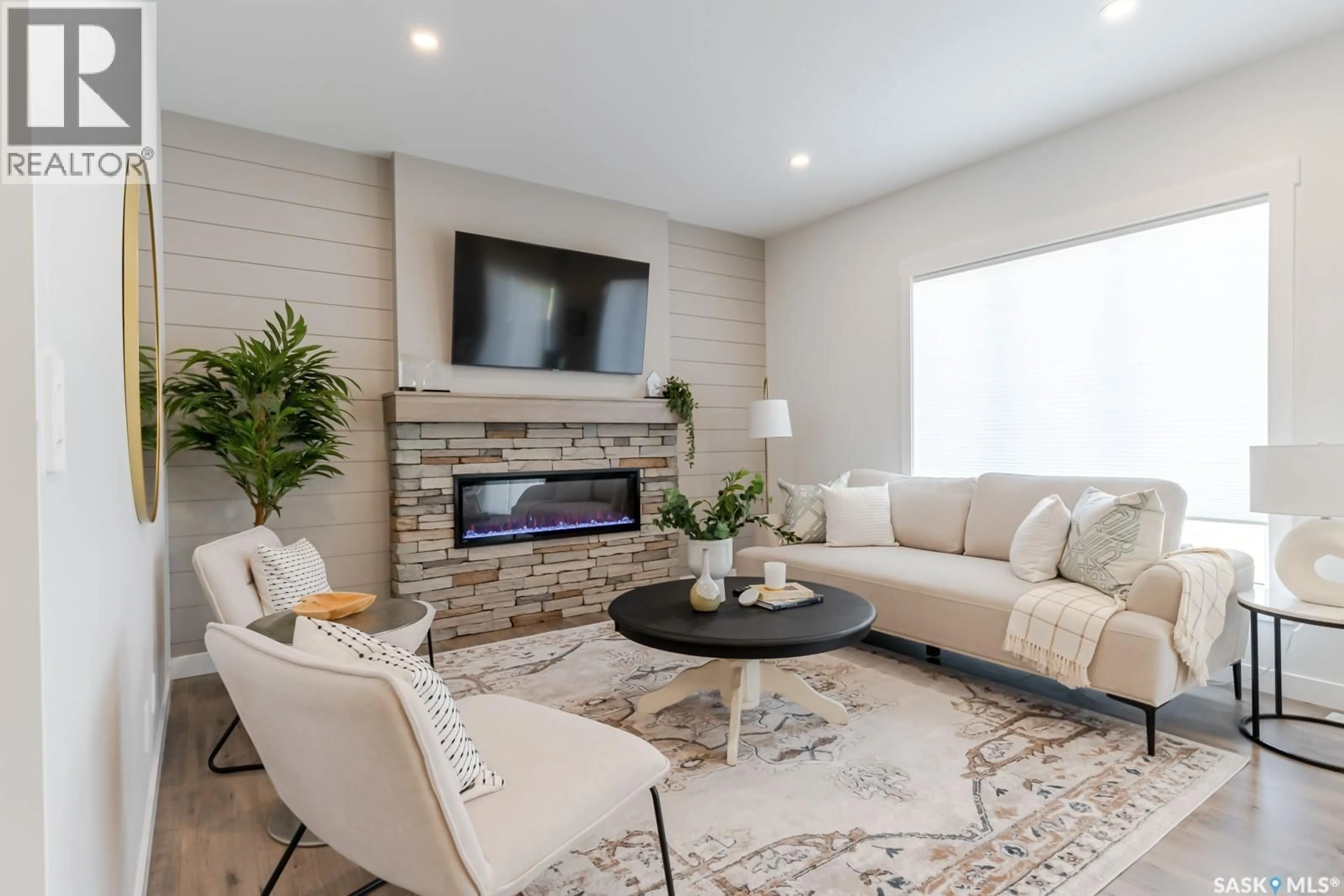 Living room with furniture, unknown for 135 TRAEGER COMMON, Saskatoon Saskatchewan S7V1R3