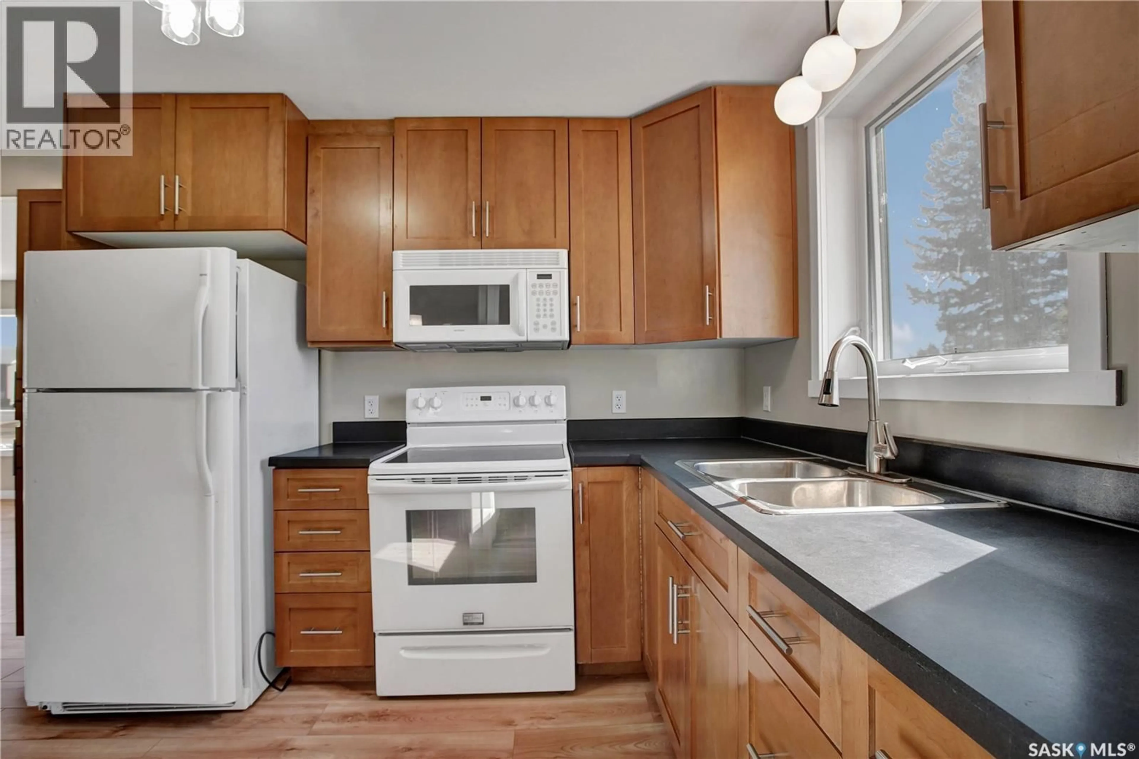 Standard kitchen, unknown for 764 ANDRE STREET, Duck Lake Saskatchewan S0K1J0