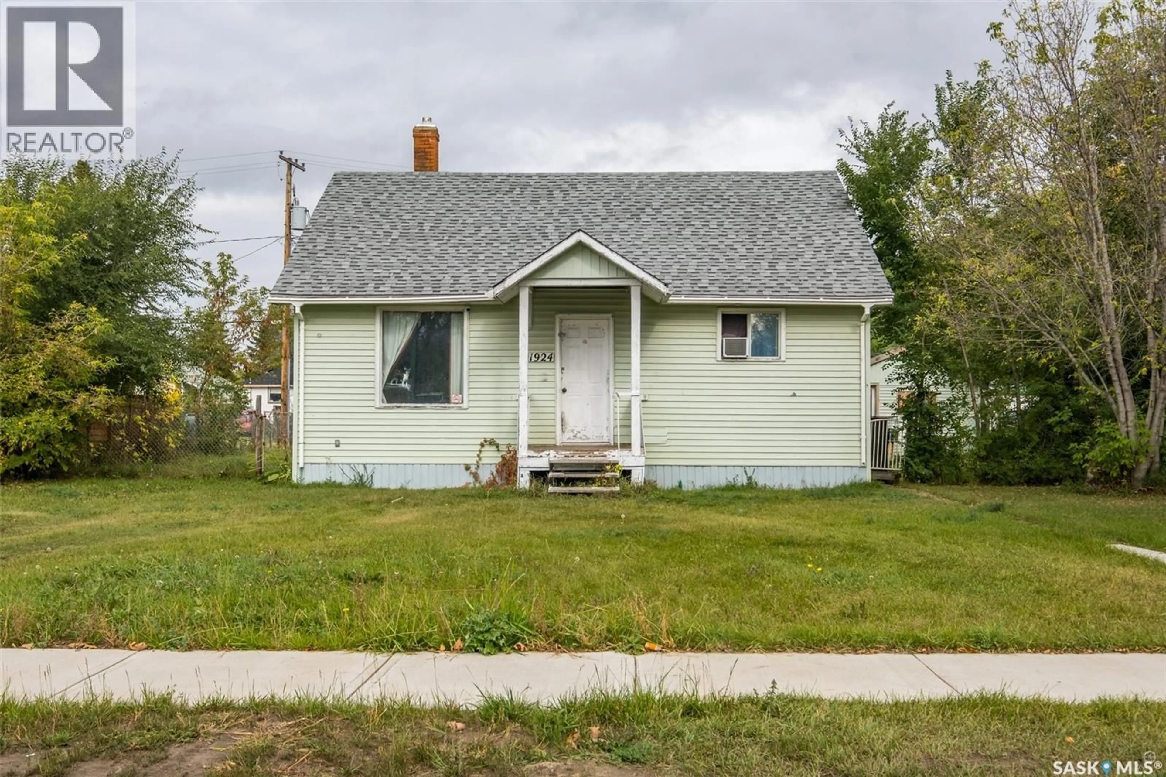 Unknown for 325 15TH STREET, Prince Albert Saskatchewan S6V4A2