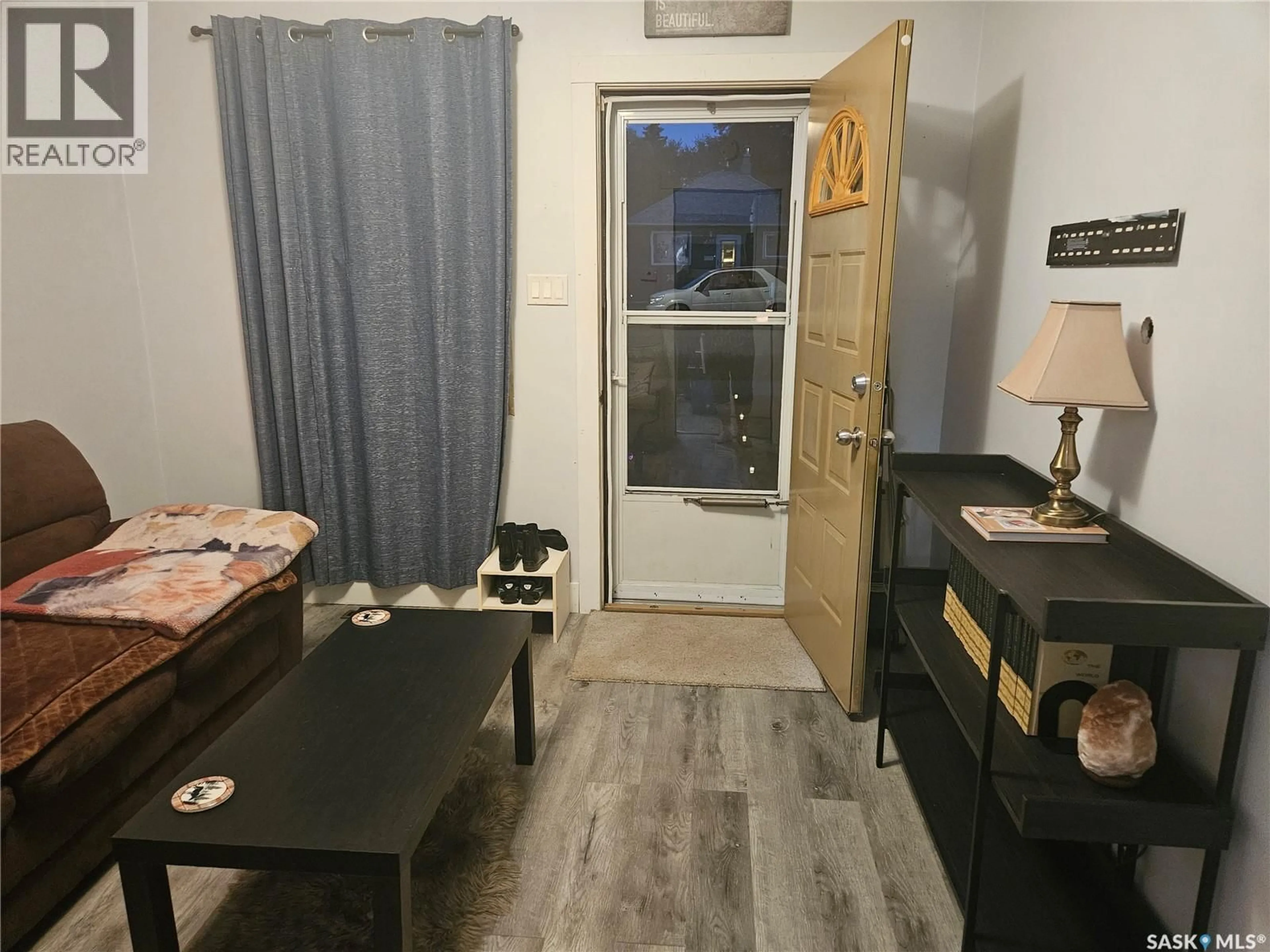 A pic of a room for 436 IROQUOIS STREET, Moose Jaw Saskatchewan S6H5B3