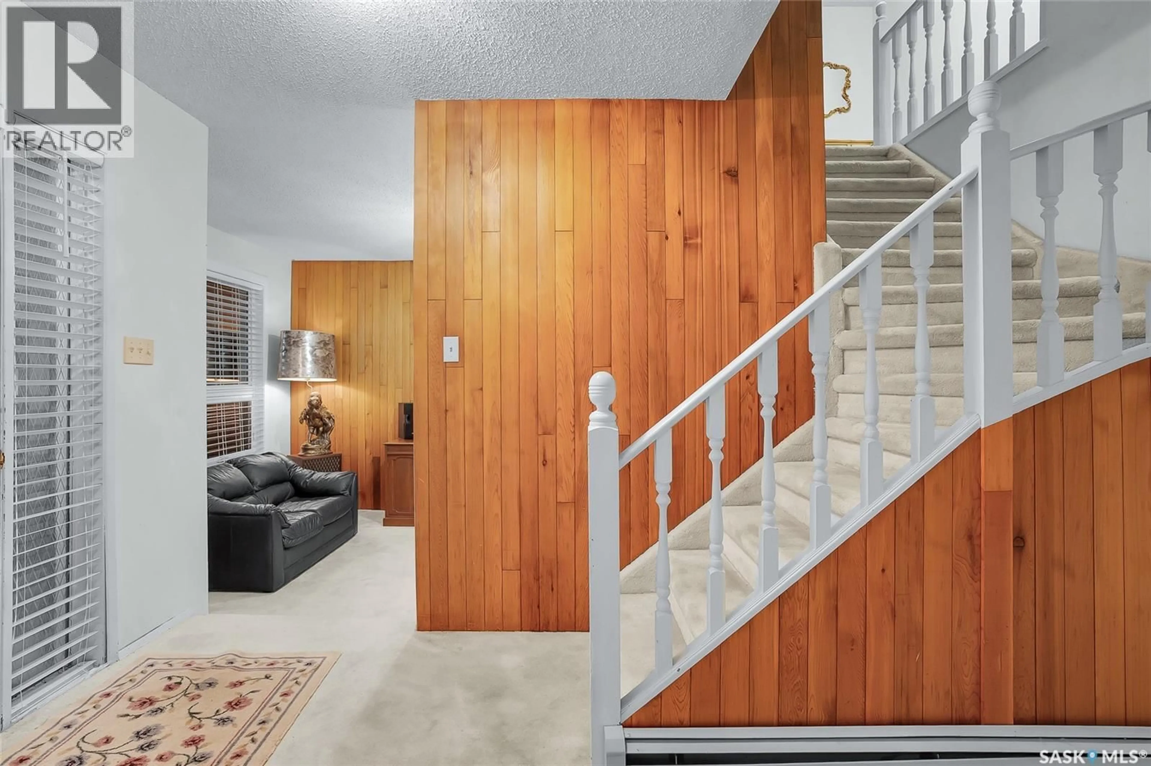 Indoor foyer for Retreat - GRUENTHAL ROAD ROAD, Rosthern Rm No. 403 Saskatchewan S0K3R0