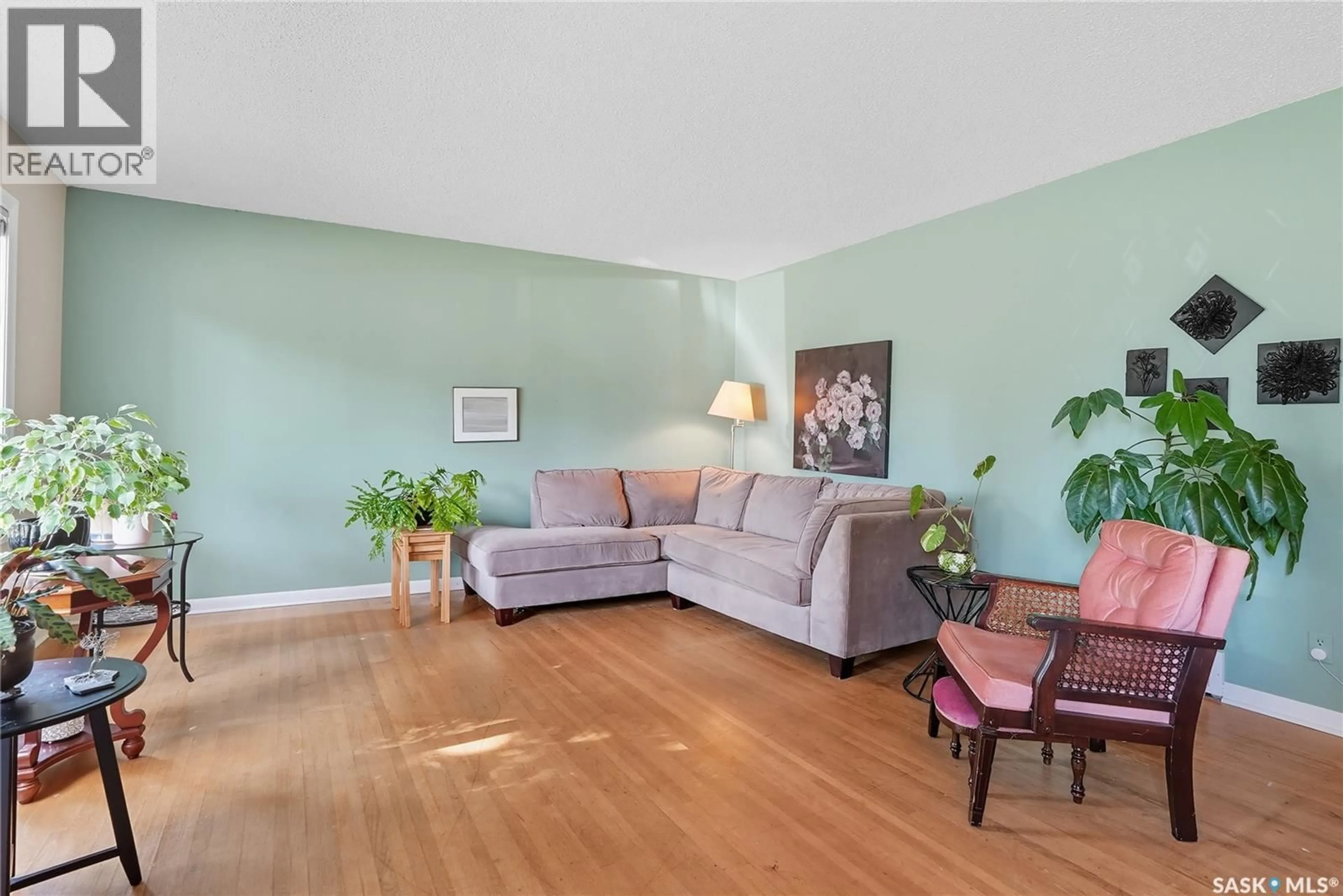 Living room with furniture, unknown for 305 ELM STREET, Saskatoon Saskatchewan S7J0G9