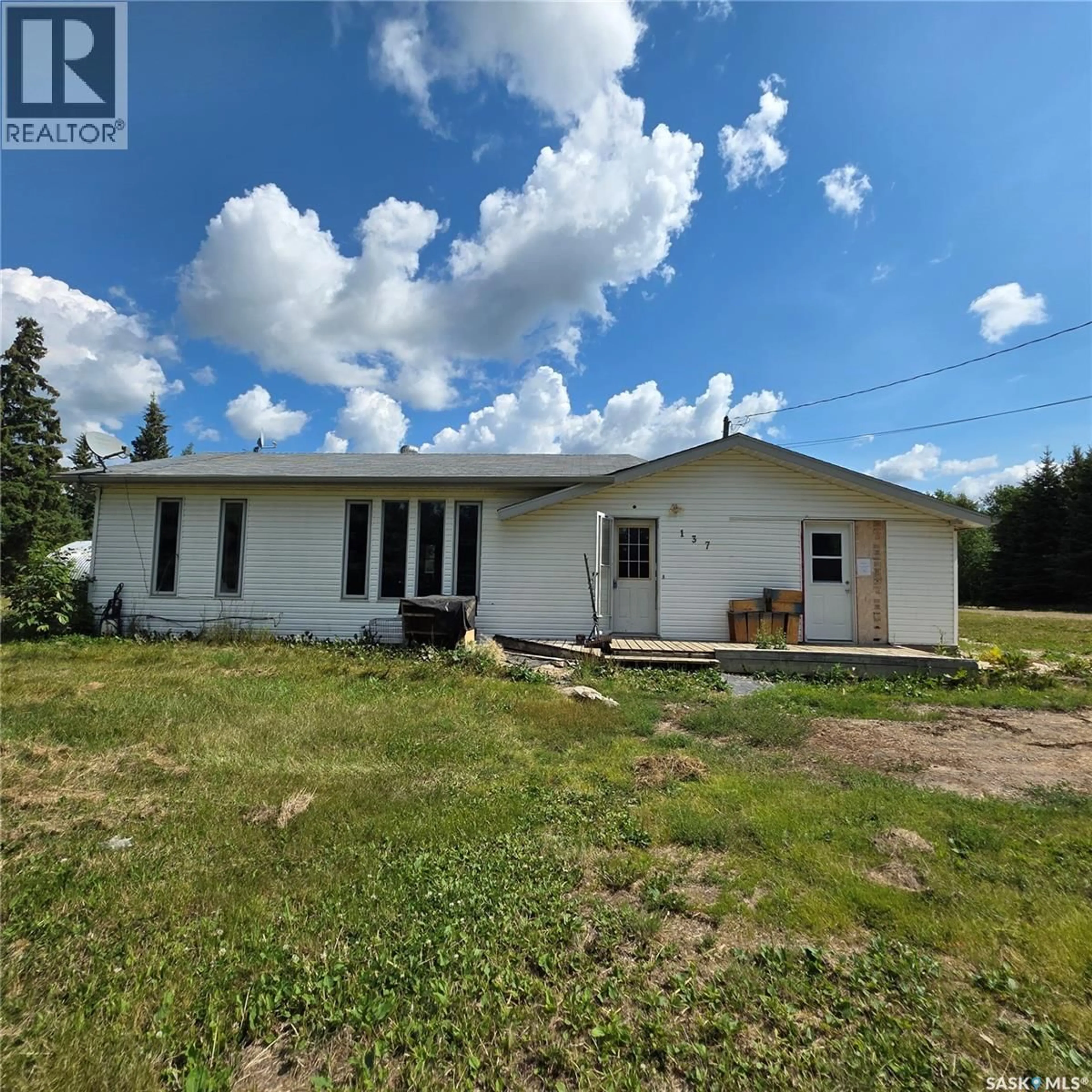 Unknown for 137 MORIN CRESCENT, Leoville Saskatchewan S7T0J1