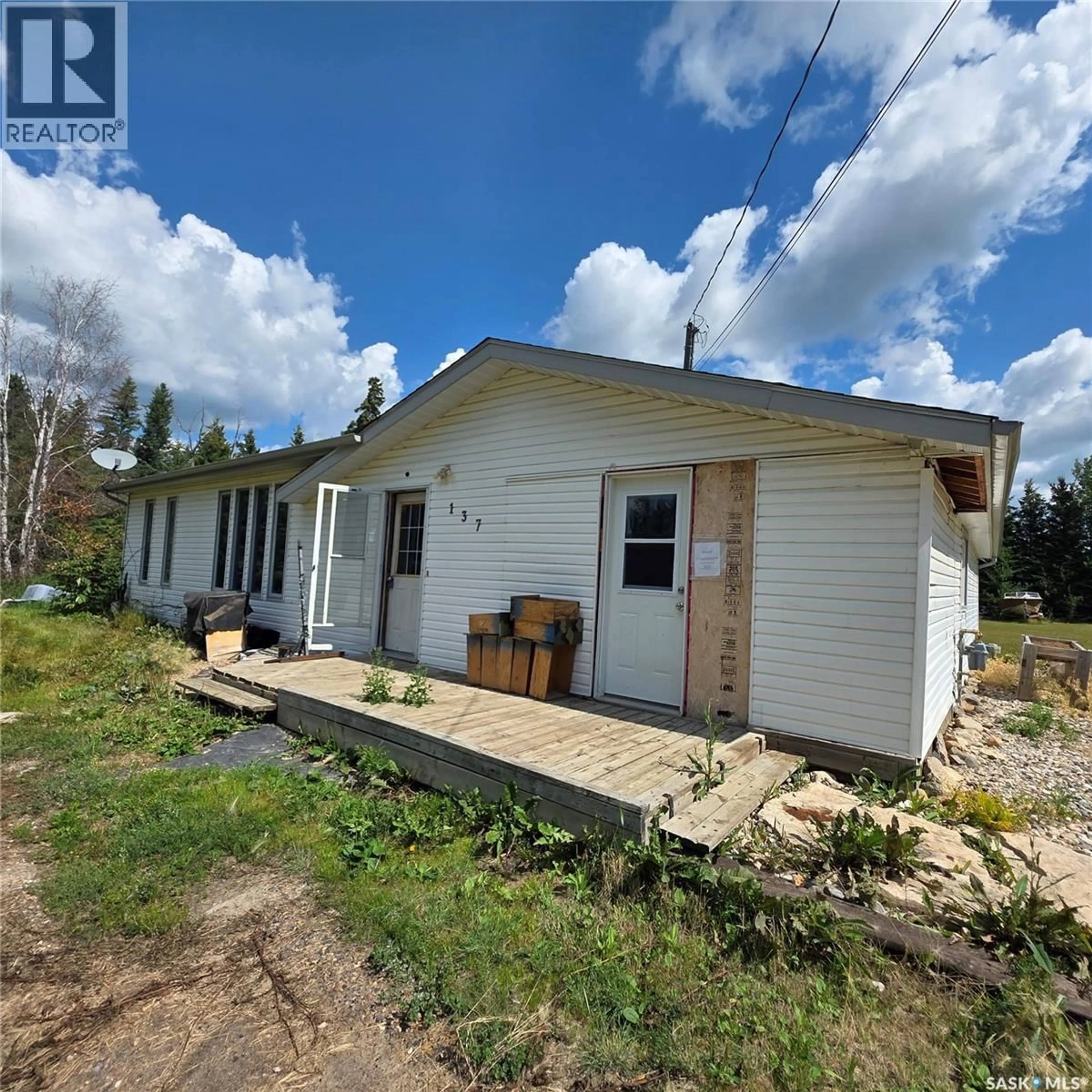 Shed for 137 MORIN CRESCENT, Leoville Saskatchewan S7T0J1