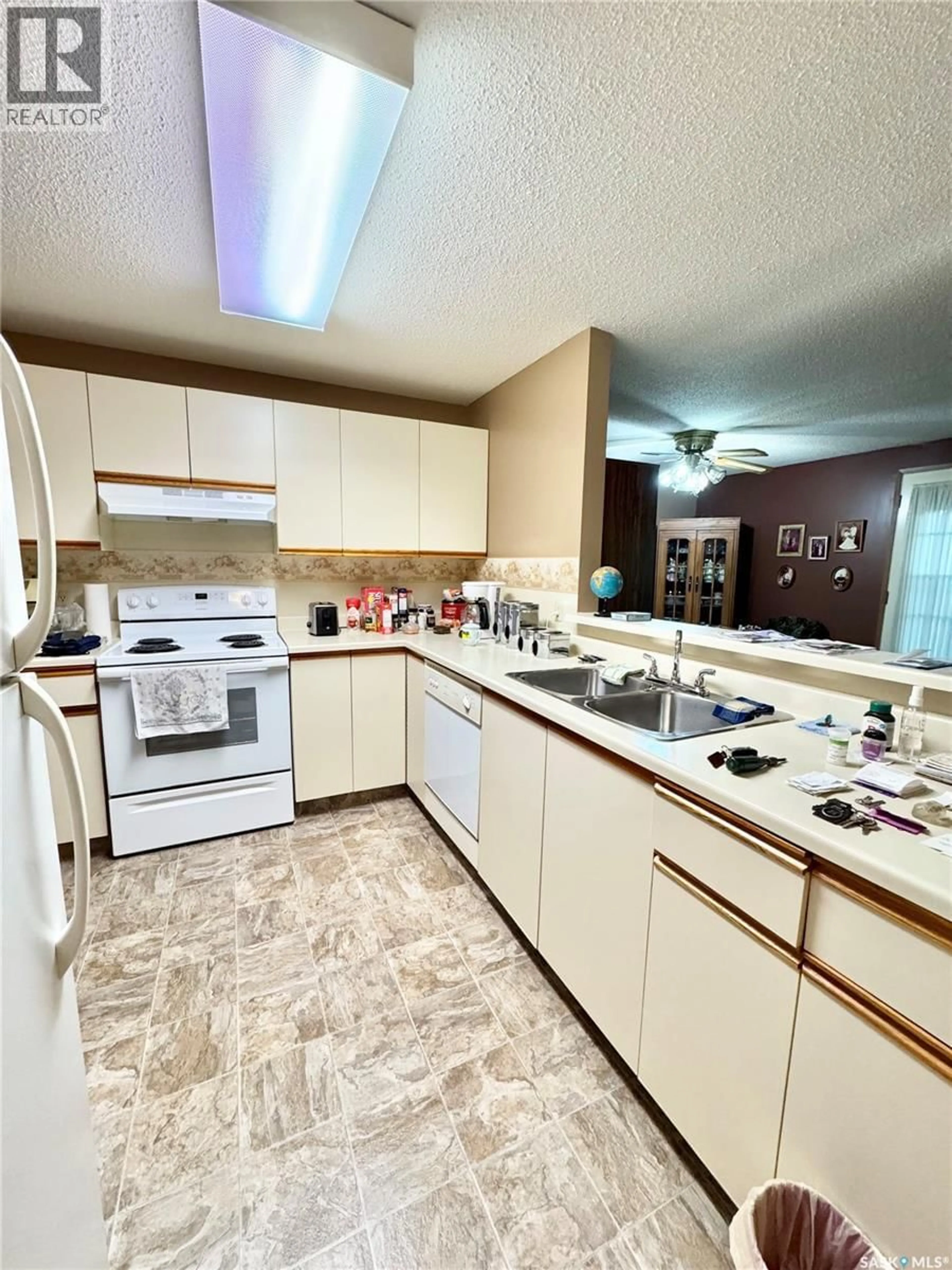 Unknown for W - 2 20 18TH STREET, Prince Albert Saskatchewan S6V3Z7