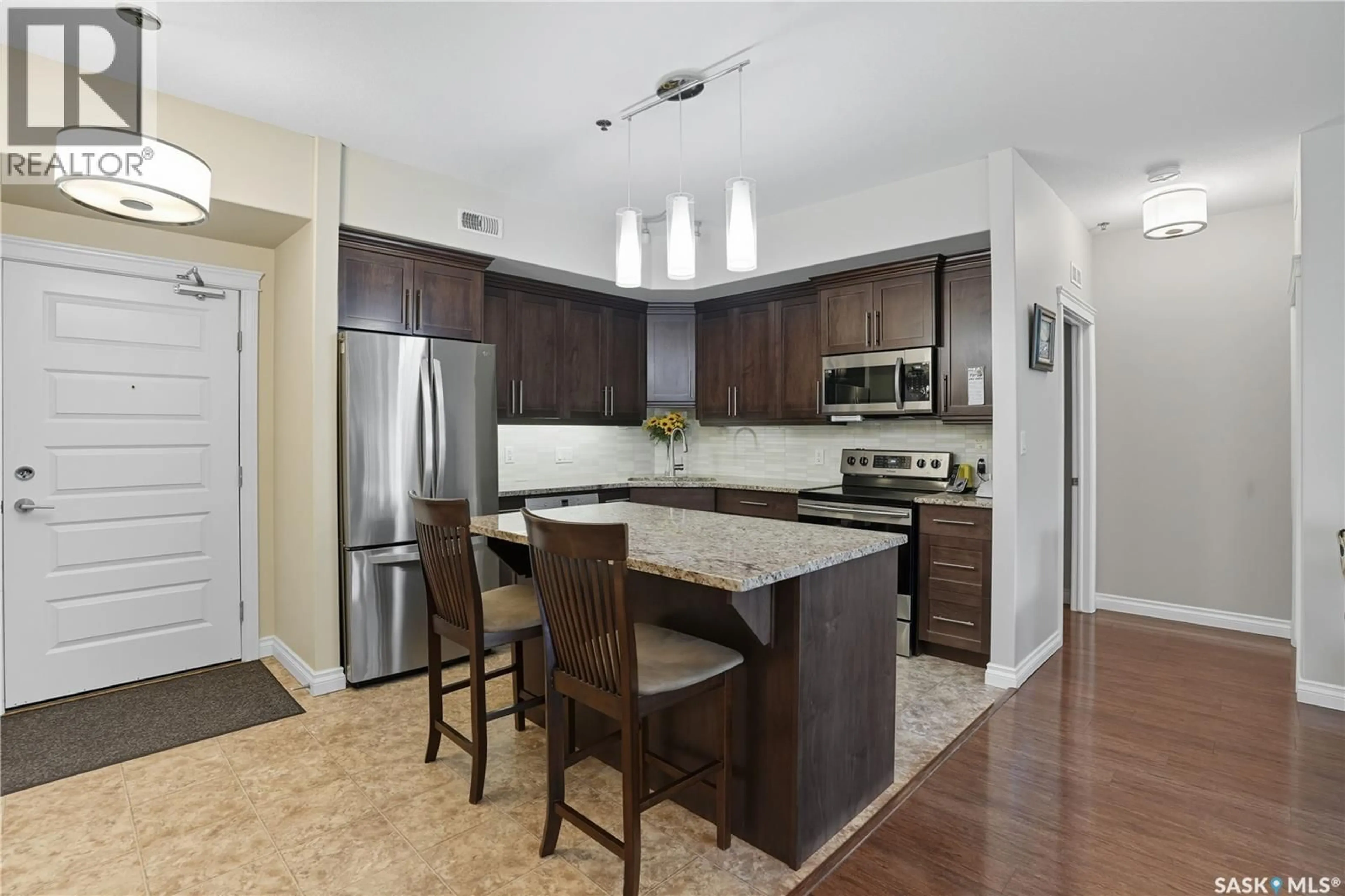 Open concept kitchen, unknown for 204 419 NELSON ROAD, Saskatoon Saskatchewan S7S1P2