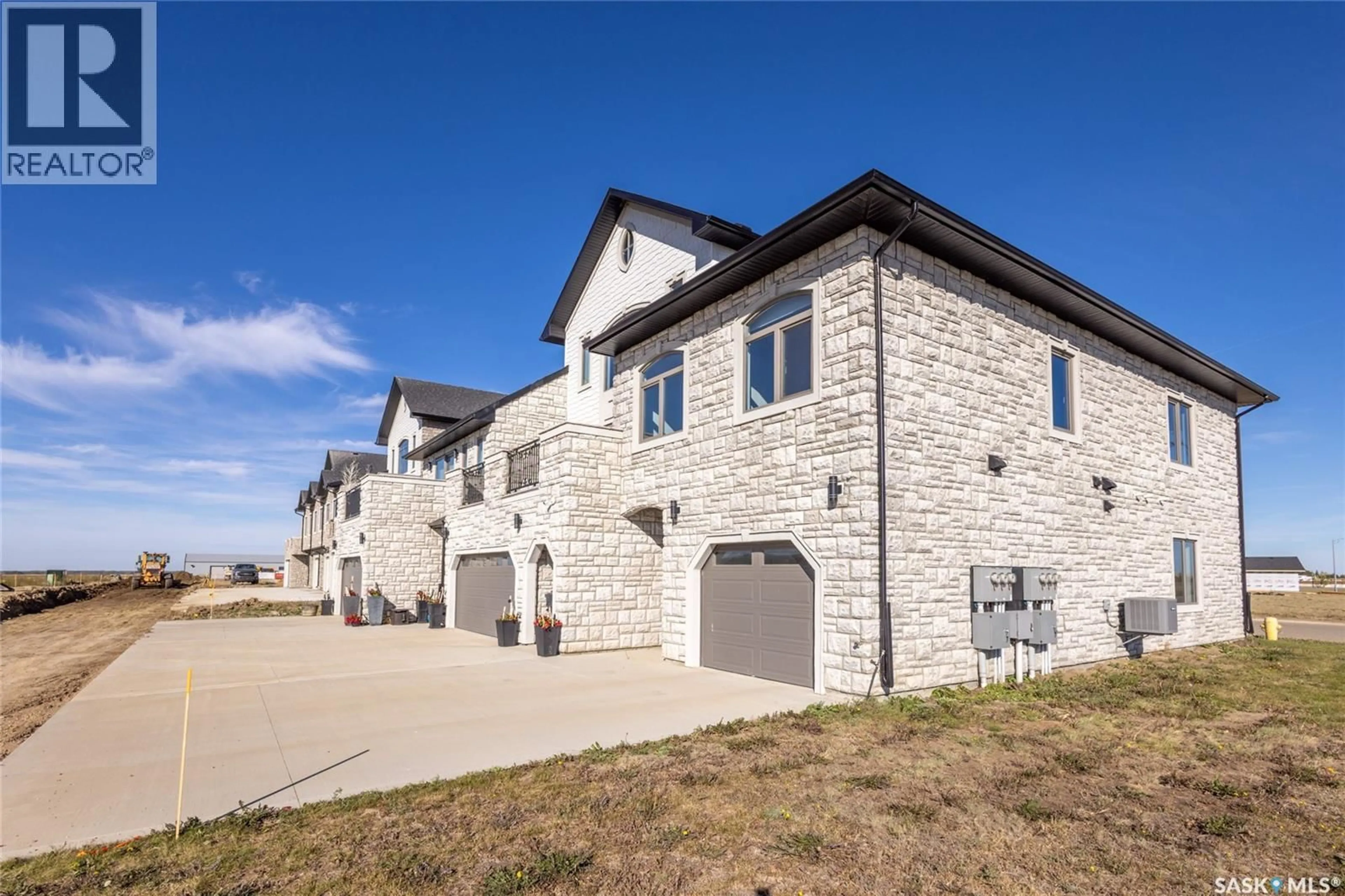 Home with brick exterior material, unknown for 3 298 PRAIRIE DAWN DRIVE, Dundurn Saskatchewan S0K1K1