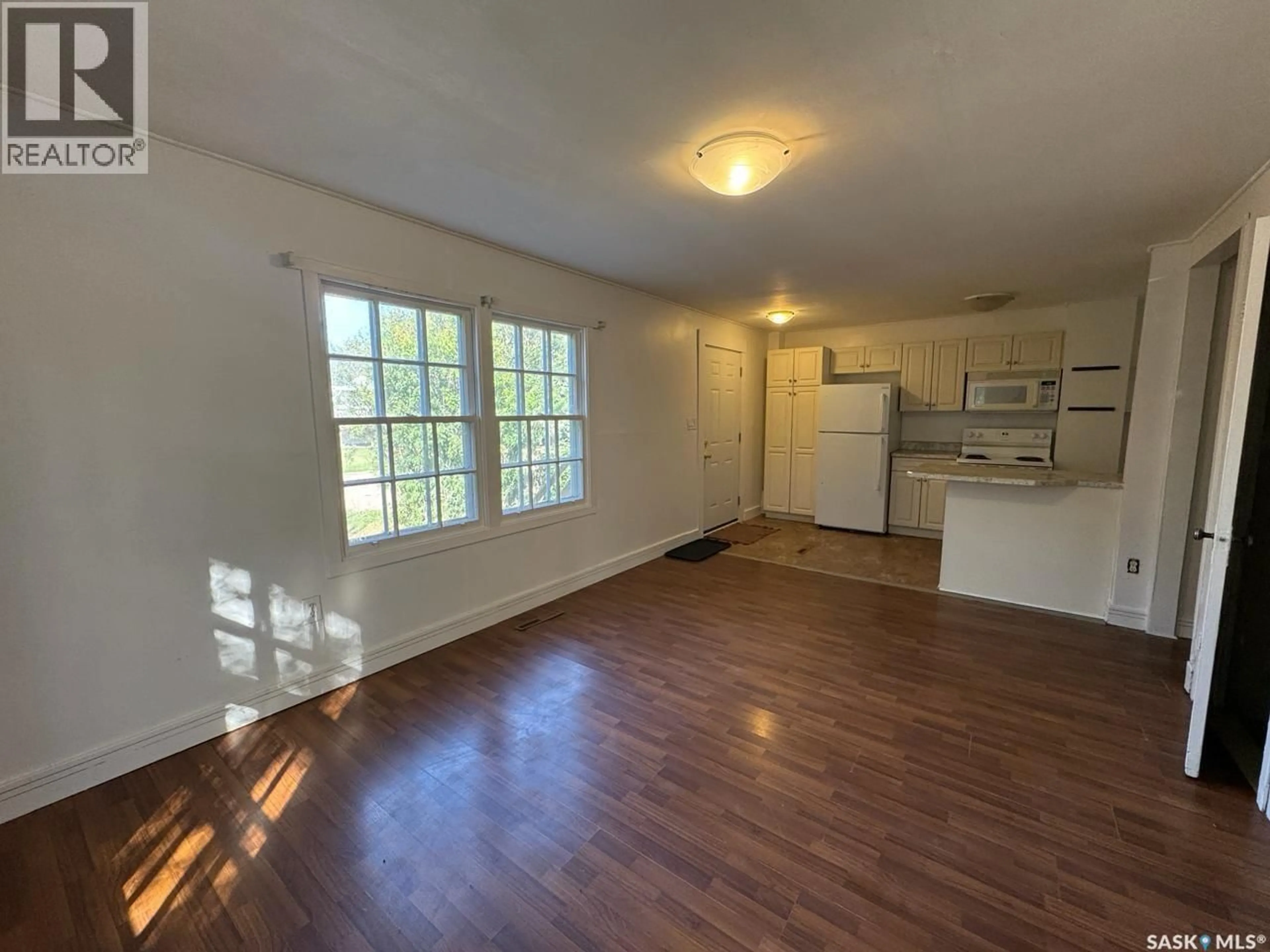 A pic of a room for 206 CARSON STREET, Dundurn Saskatchewan S0K1K0