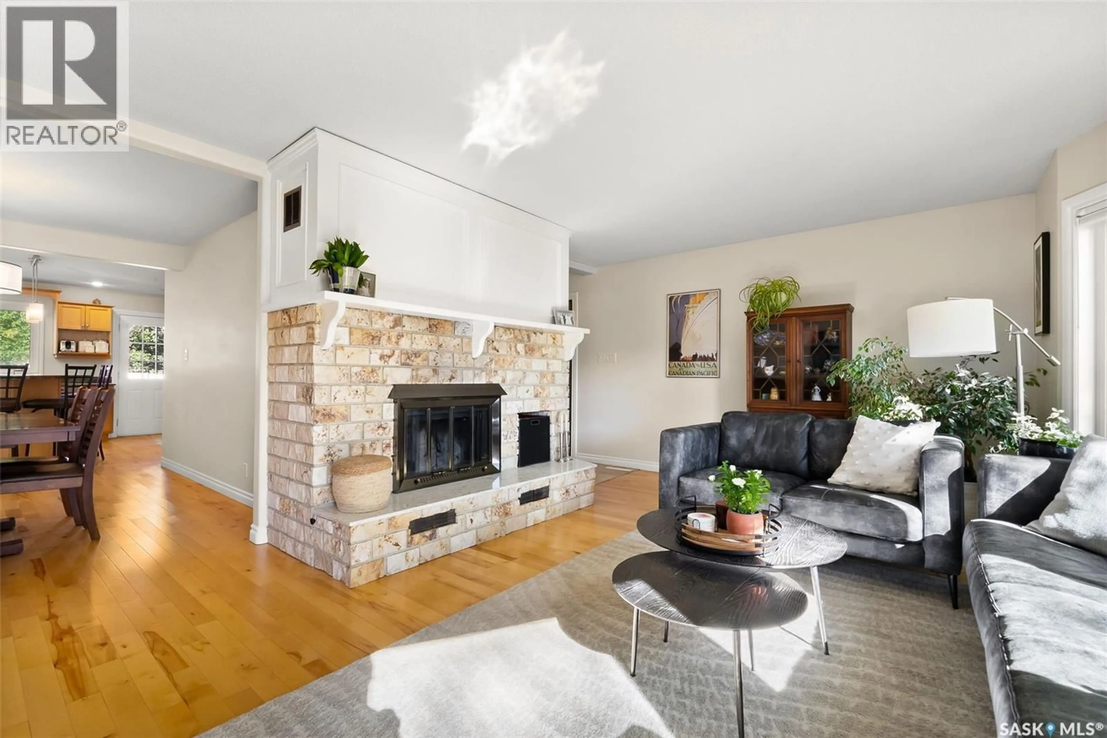 Living room with furniture, unknown for 1422 UHRICH AVENUE, Regina Saskatchewan S4S3R7