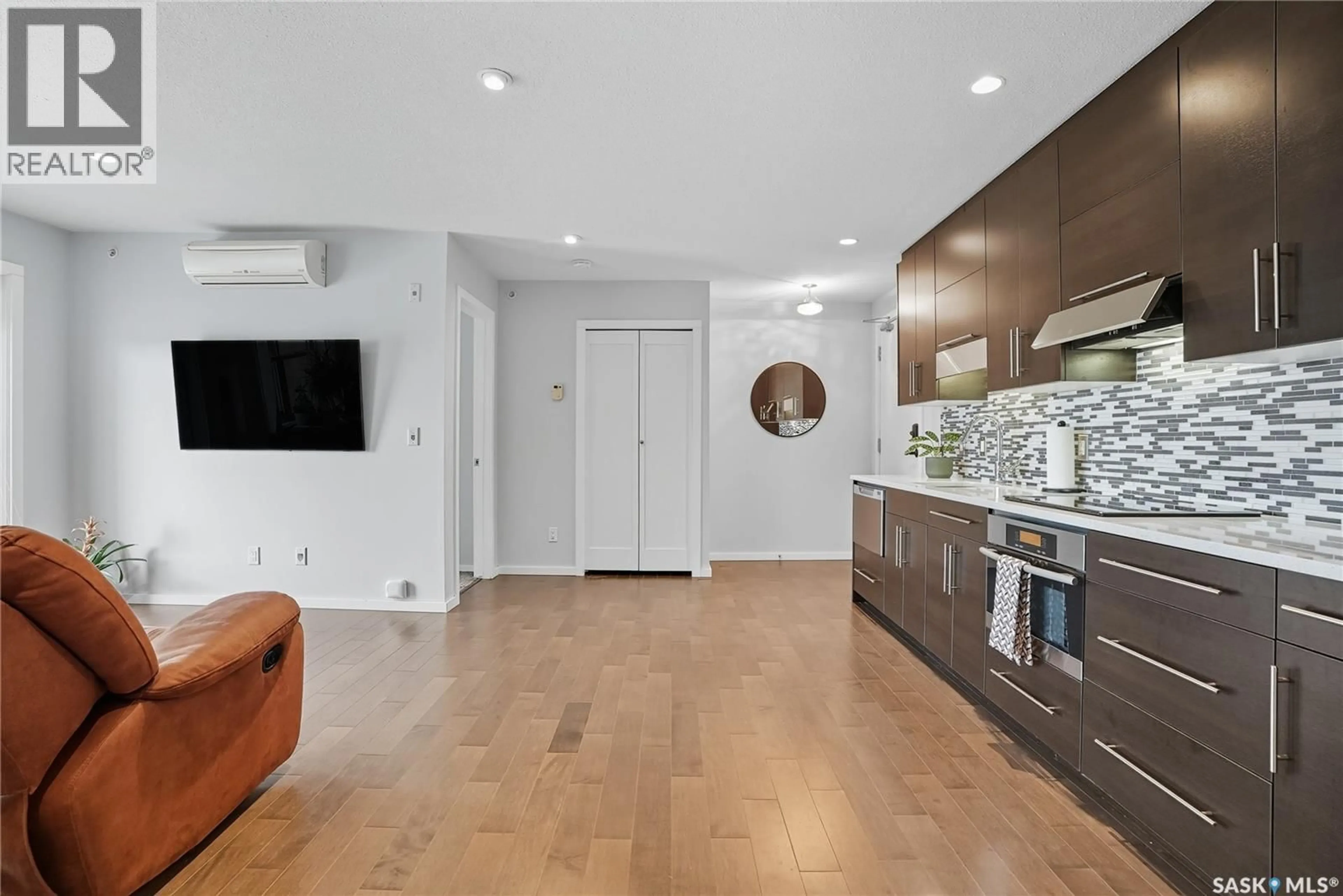 Open concept kitchen, unknown for 404 230 SLIMMON ROAD, Saskatoon Saskatchewan S7V0B3