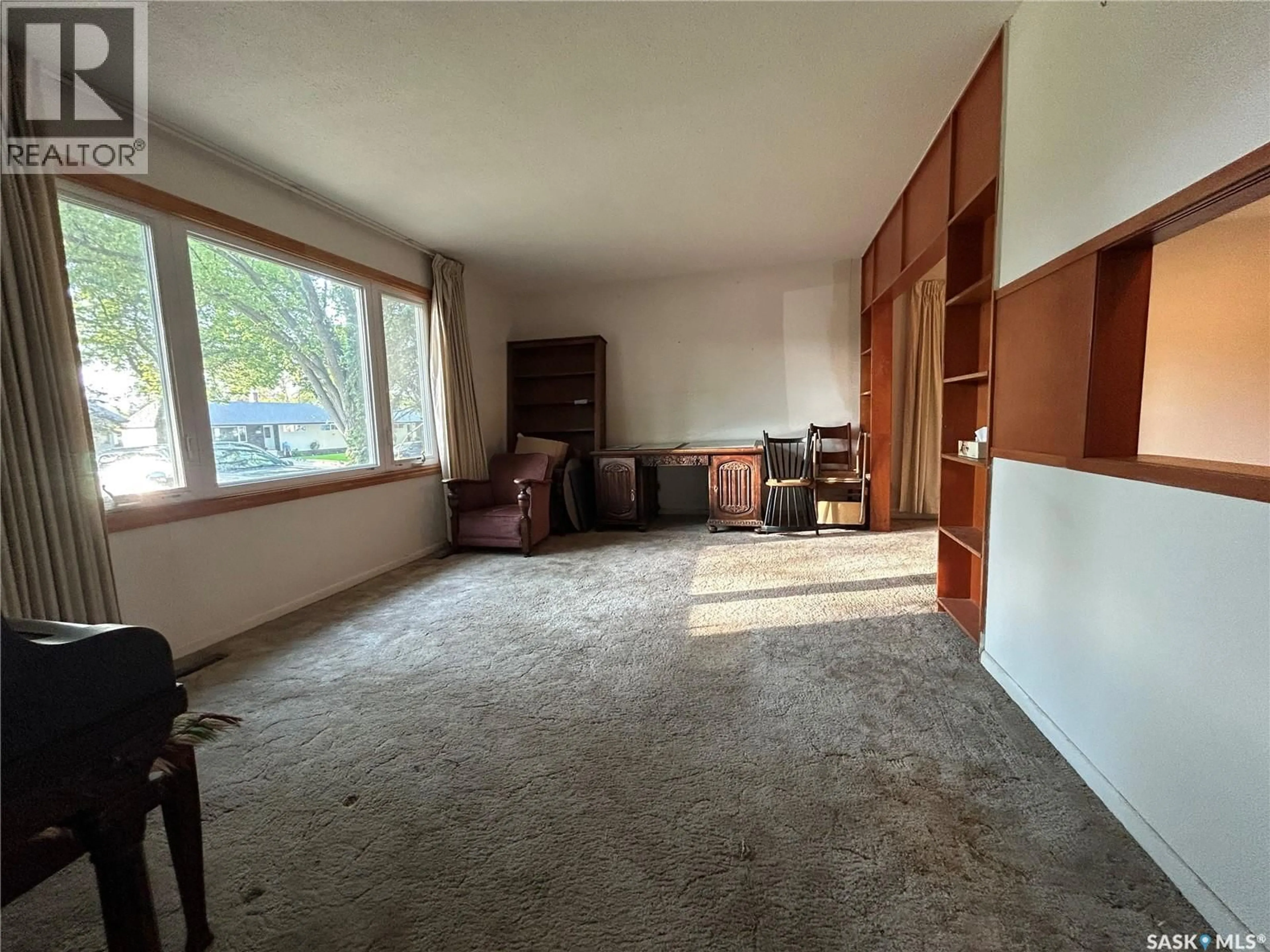 A pic of a room for 2825 WASCANA STREET, Regina Saskatchewan S4S2G7