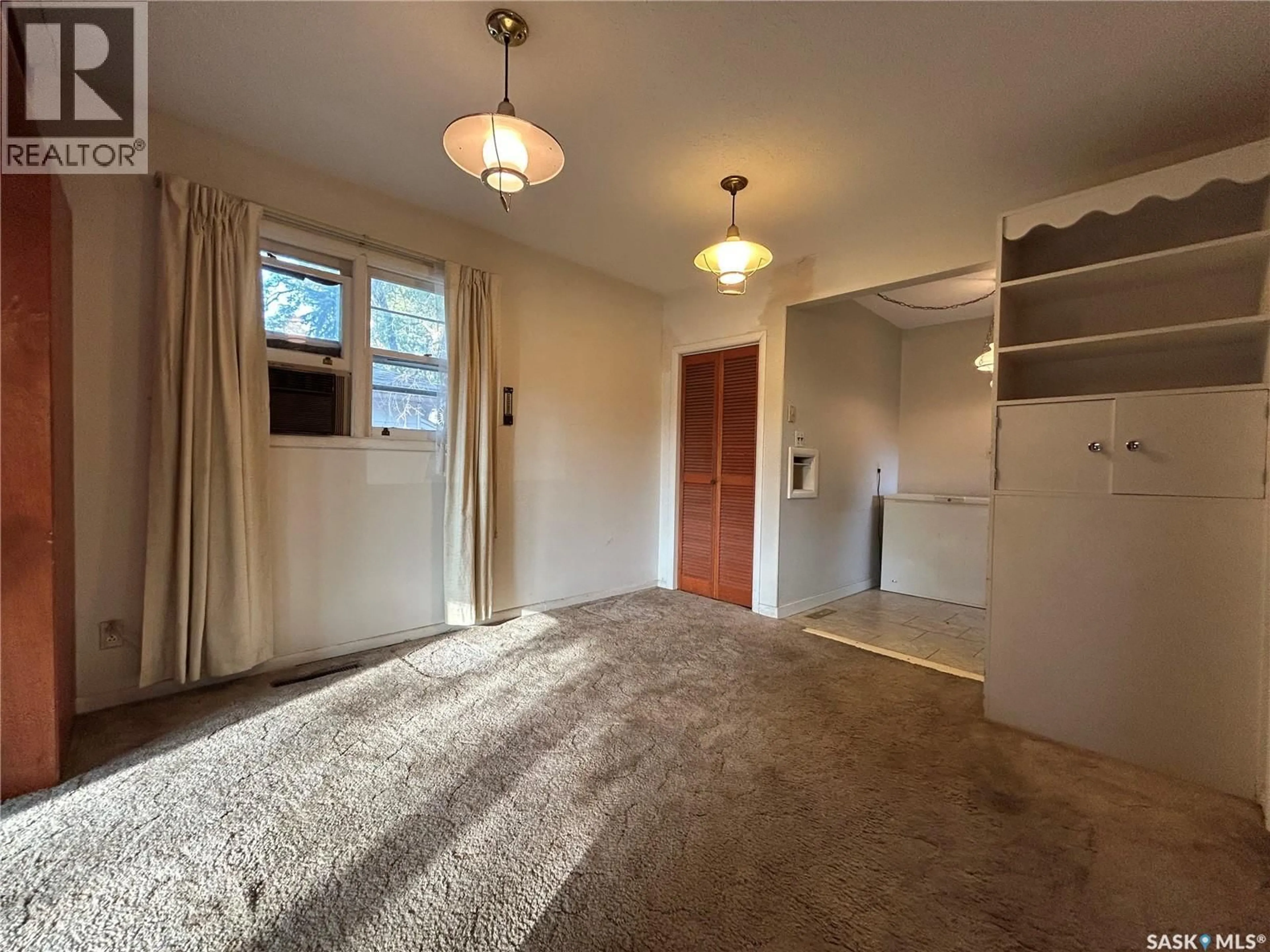 A pic of a room for 2825 WASCANA STREET, Regina Saskatchewan S4S2G7