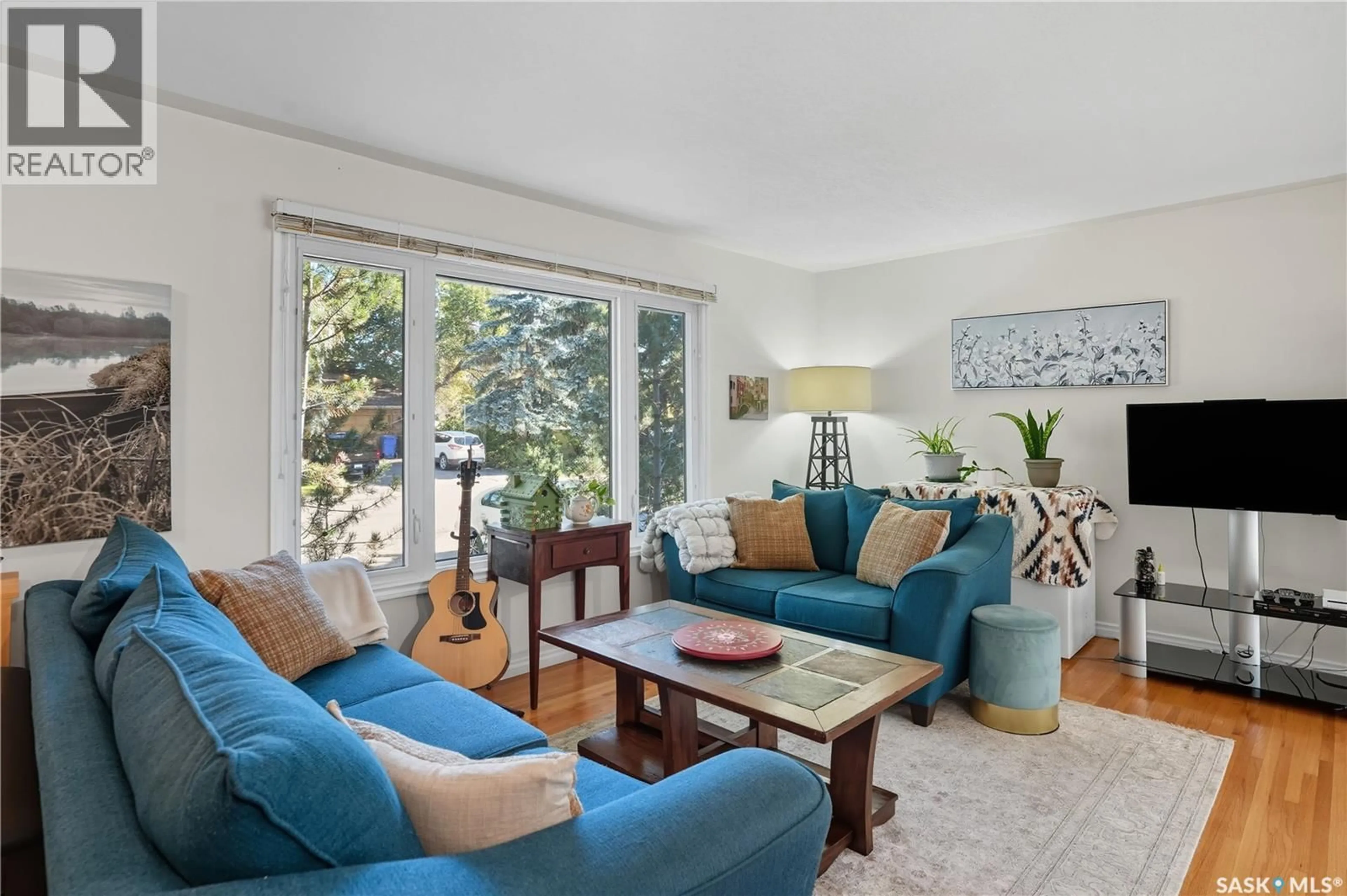 Living room with furniture, unknown for 114 PATTERSON DRIVE, Regina Saskatchewan S4S3W9