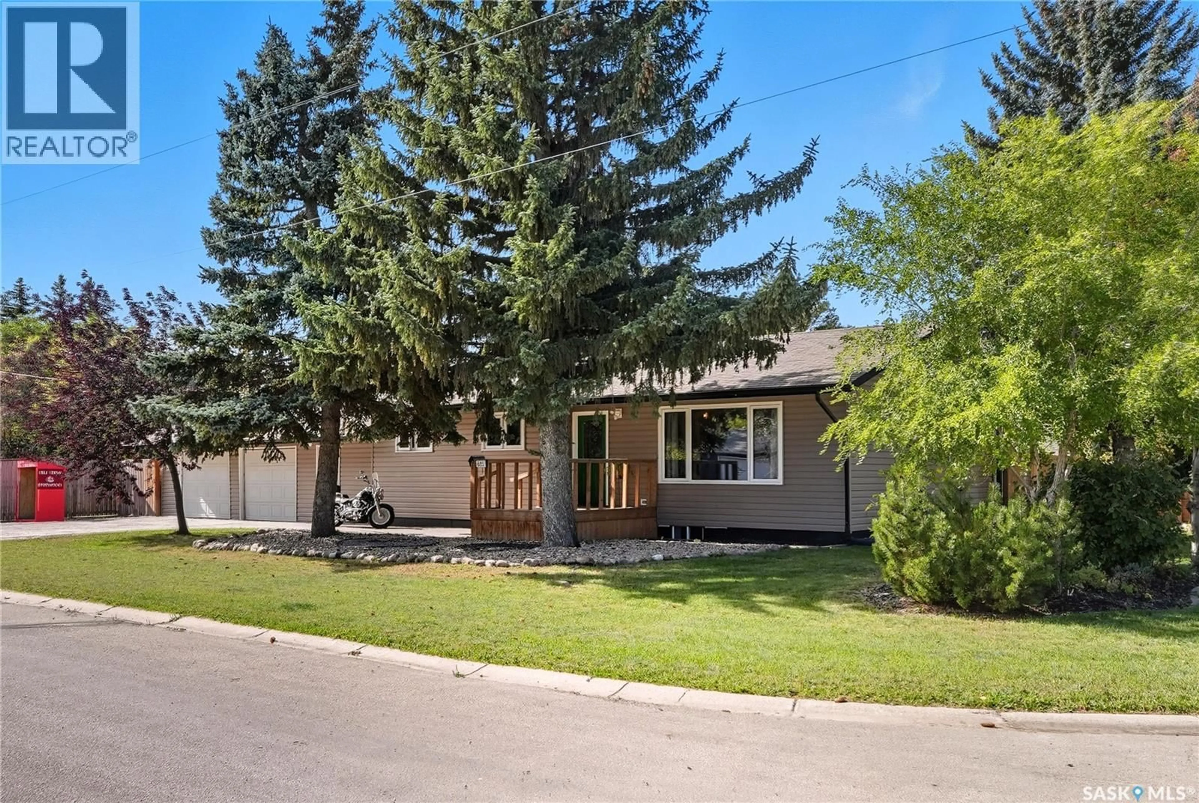 Home with vinyl exterior material, street for 603 ROSS AVENUE, Dalmeny Saskatchewan S0K1E0