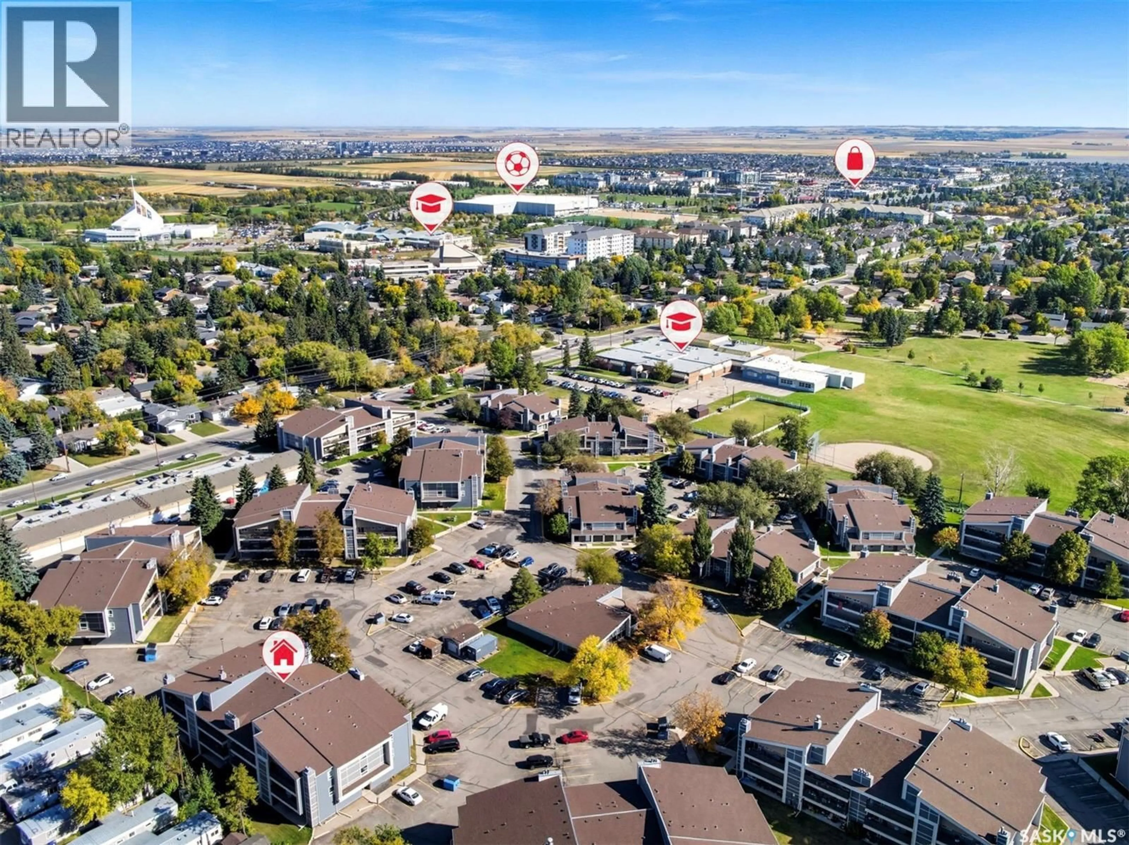 A pic from outside/outdoor area/front of a property/back of a property/a pic from drone, unknown for 115th E - 1114 425 STREET, Saskatoon Saskatchewan S7N2E5