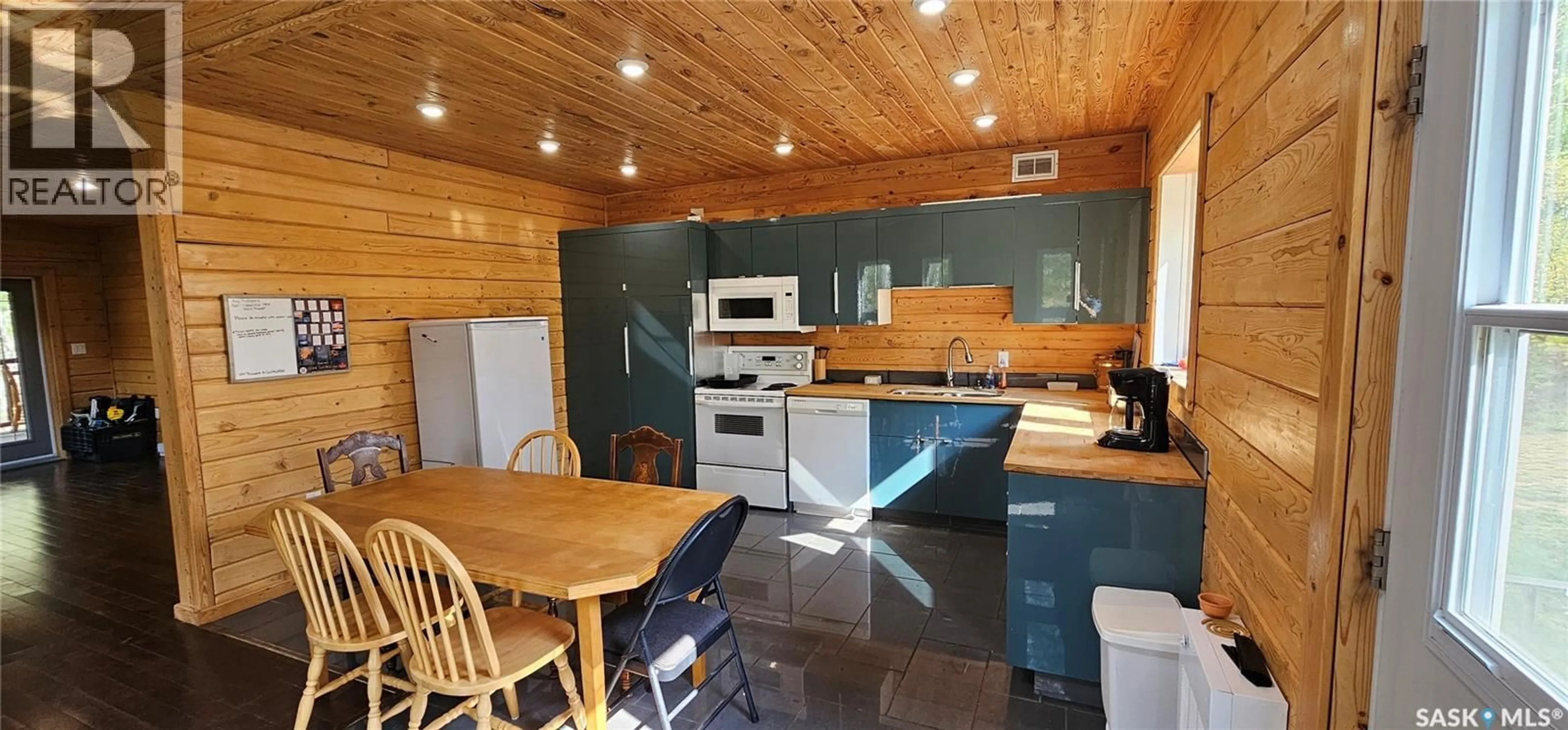 Open concept kitchen, wood/laminate floor for 404 LAKEVIEW ROAD, Barrier Valley Rm No. 397 Saskatchewan S0E0B0