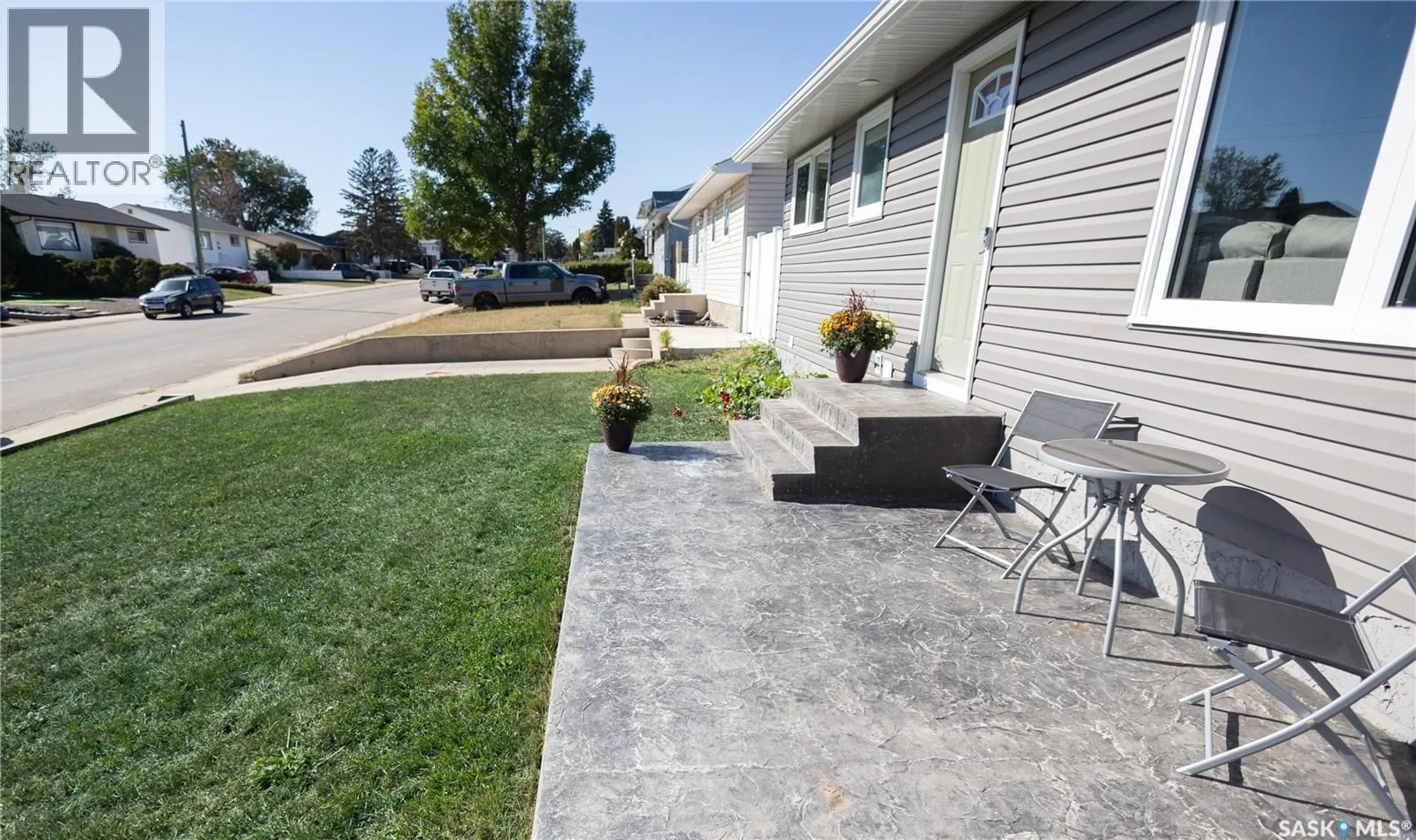 Patio, street for 1308 STADACONA STREET, Moose Jaw Saskatchewan S6H6M9