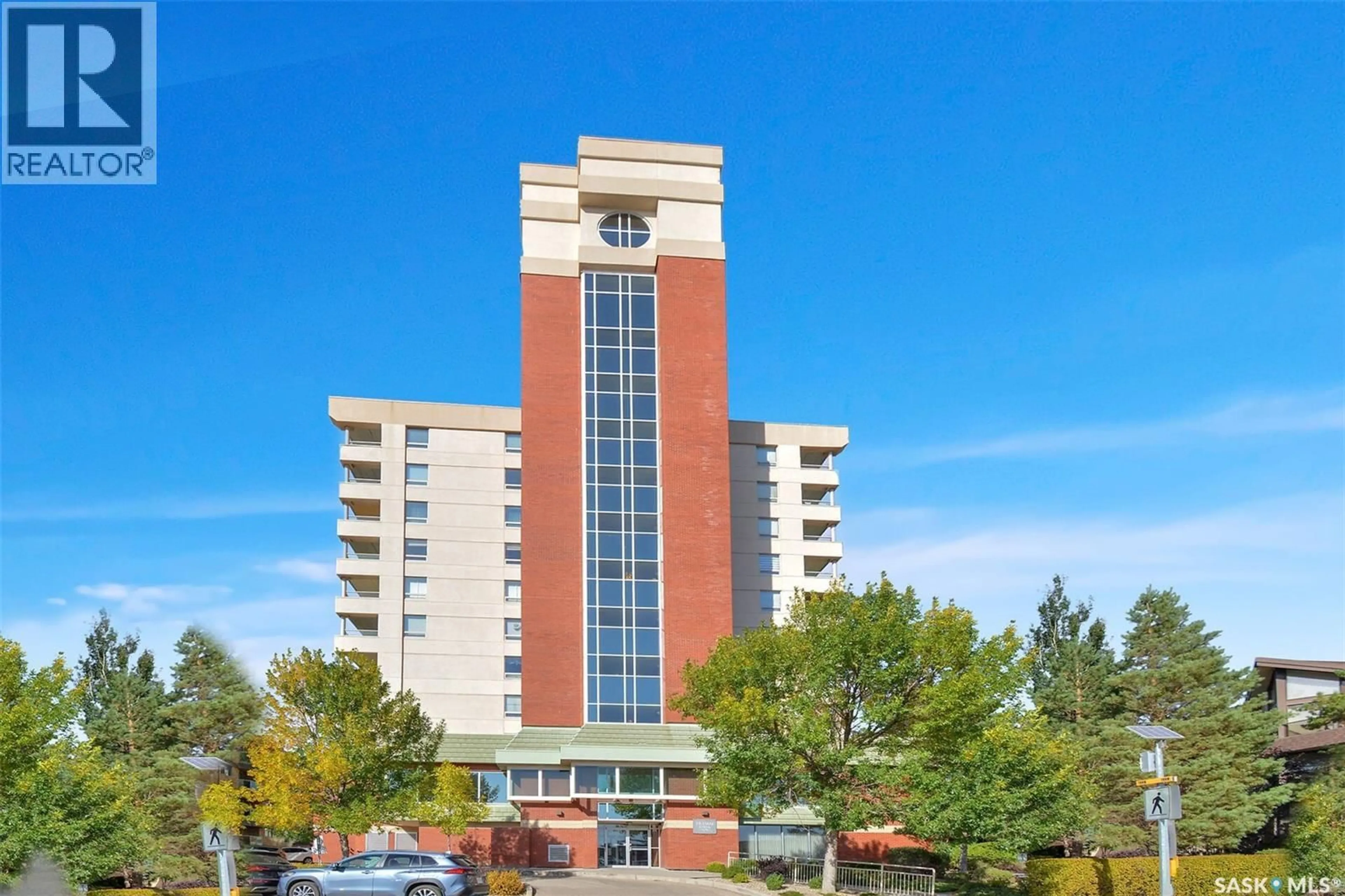 Indoor foyer for 2221 - 707 ADELAIDE STREET, Saskatoon Saskatchewan S7J5L9