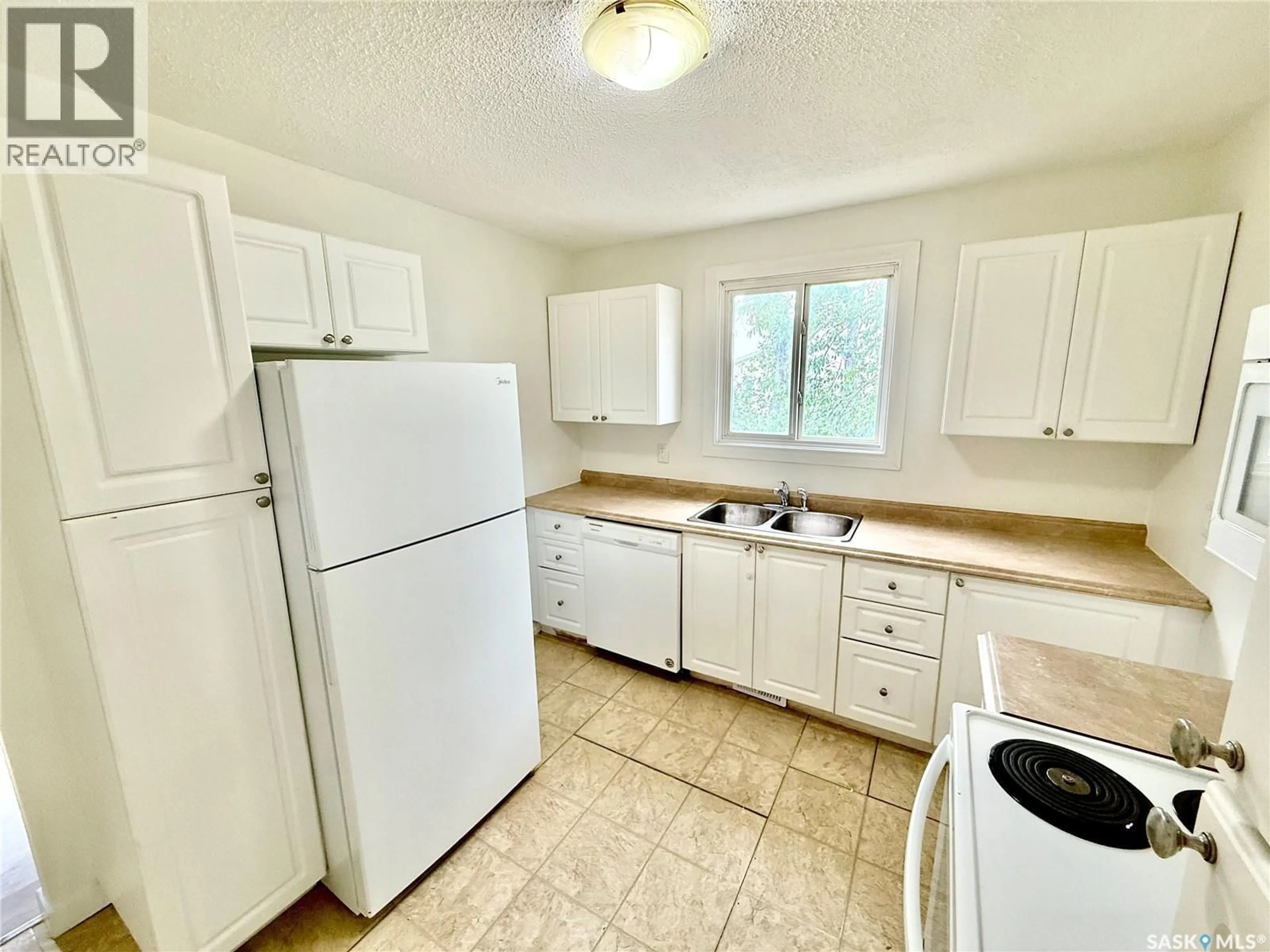 Standard kitchen, unknown for 7332 BOWMAN AVENUE, Regina Saskatchewan S4T6K8
