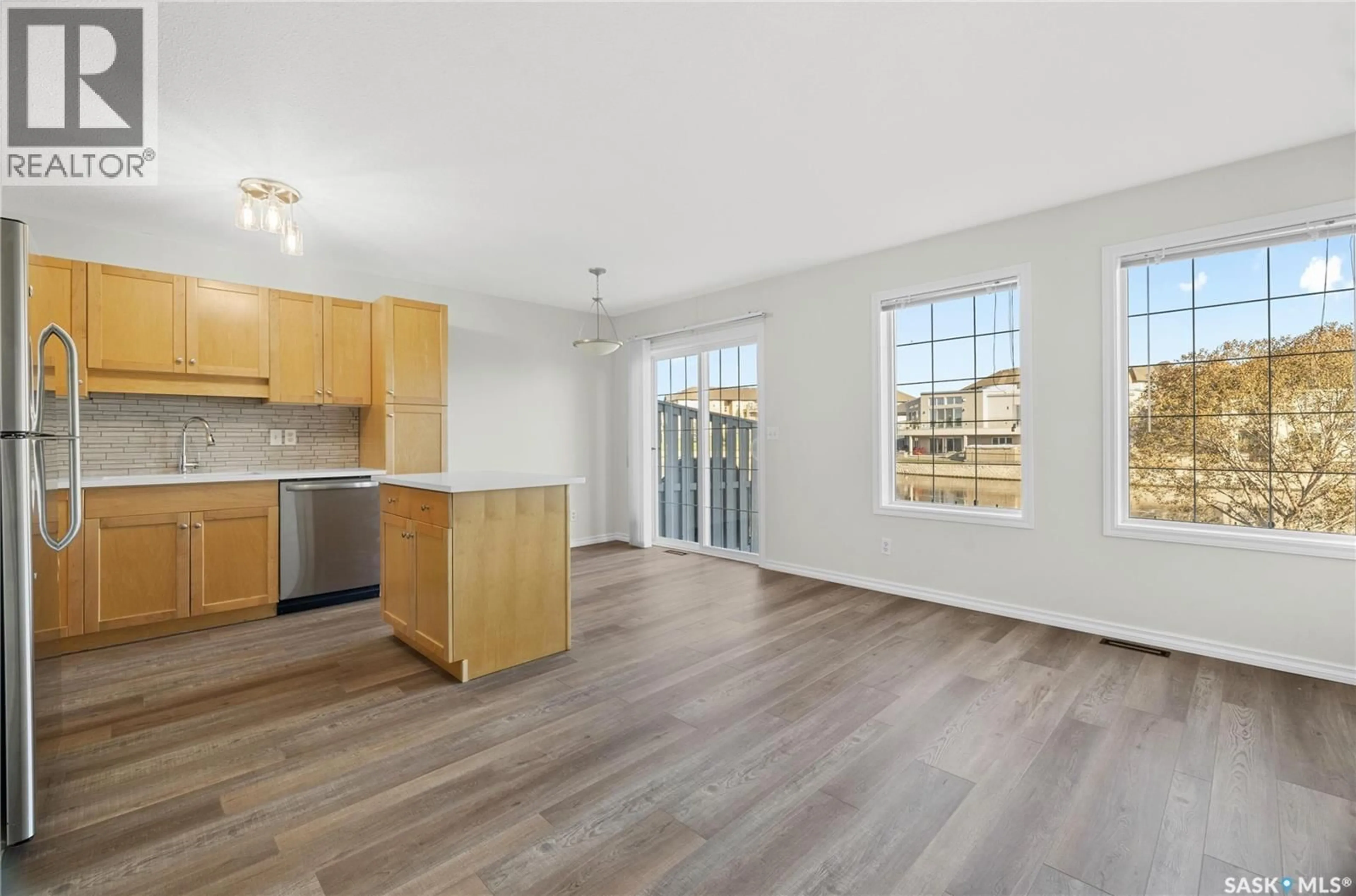 Unknown for 25 2400 TELL PLACE, Regina Saskatchewan S4V3E3