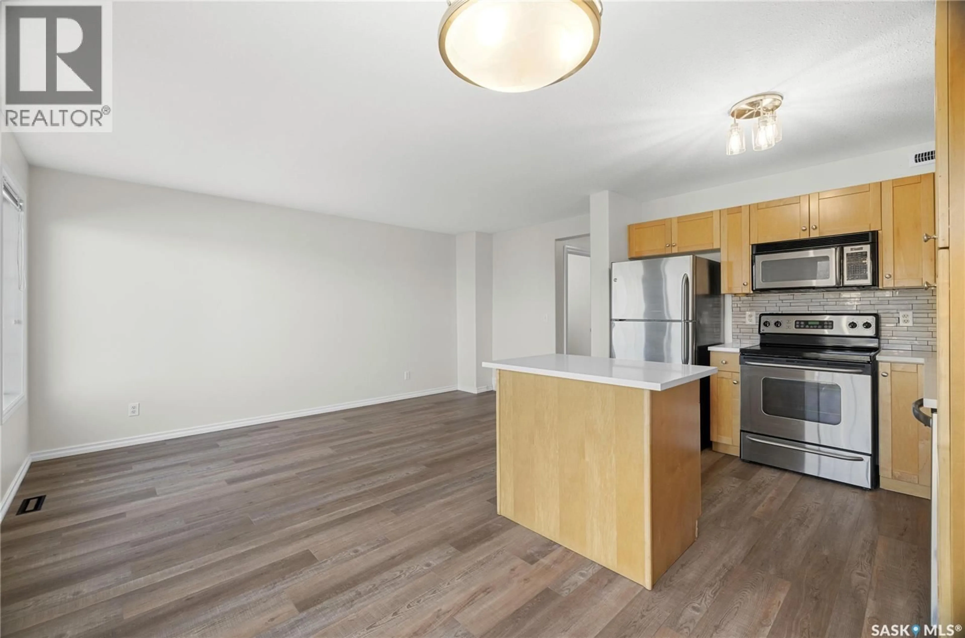 Unknown for 25 2400 TELL PLACE, Regina Saskatchewan S4V3E3