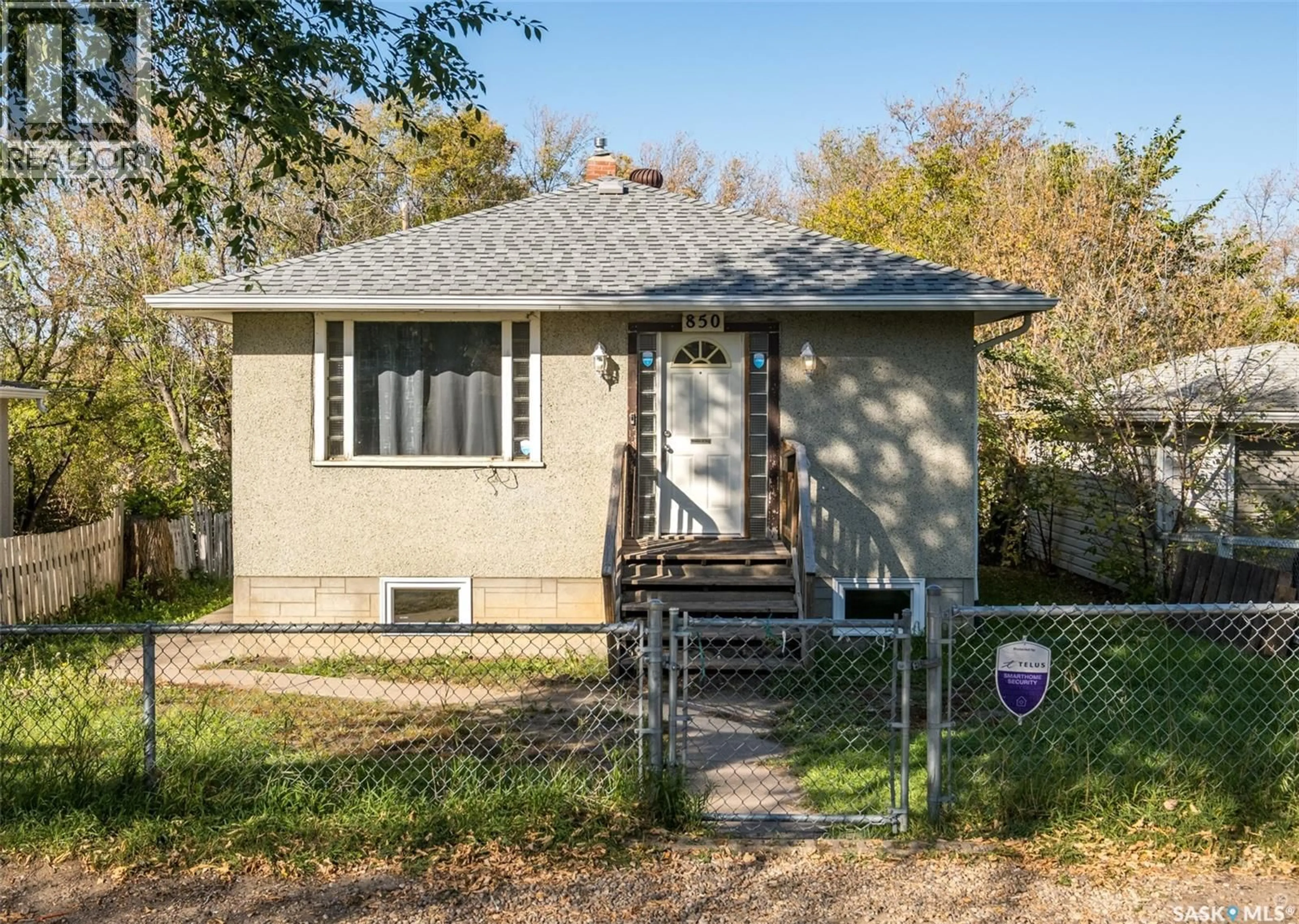 Home with vinyl exterior material, street for 850 14TH STREET, Prince Albert Saskatchewan S6V3M2