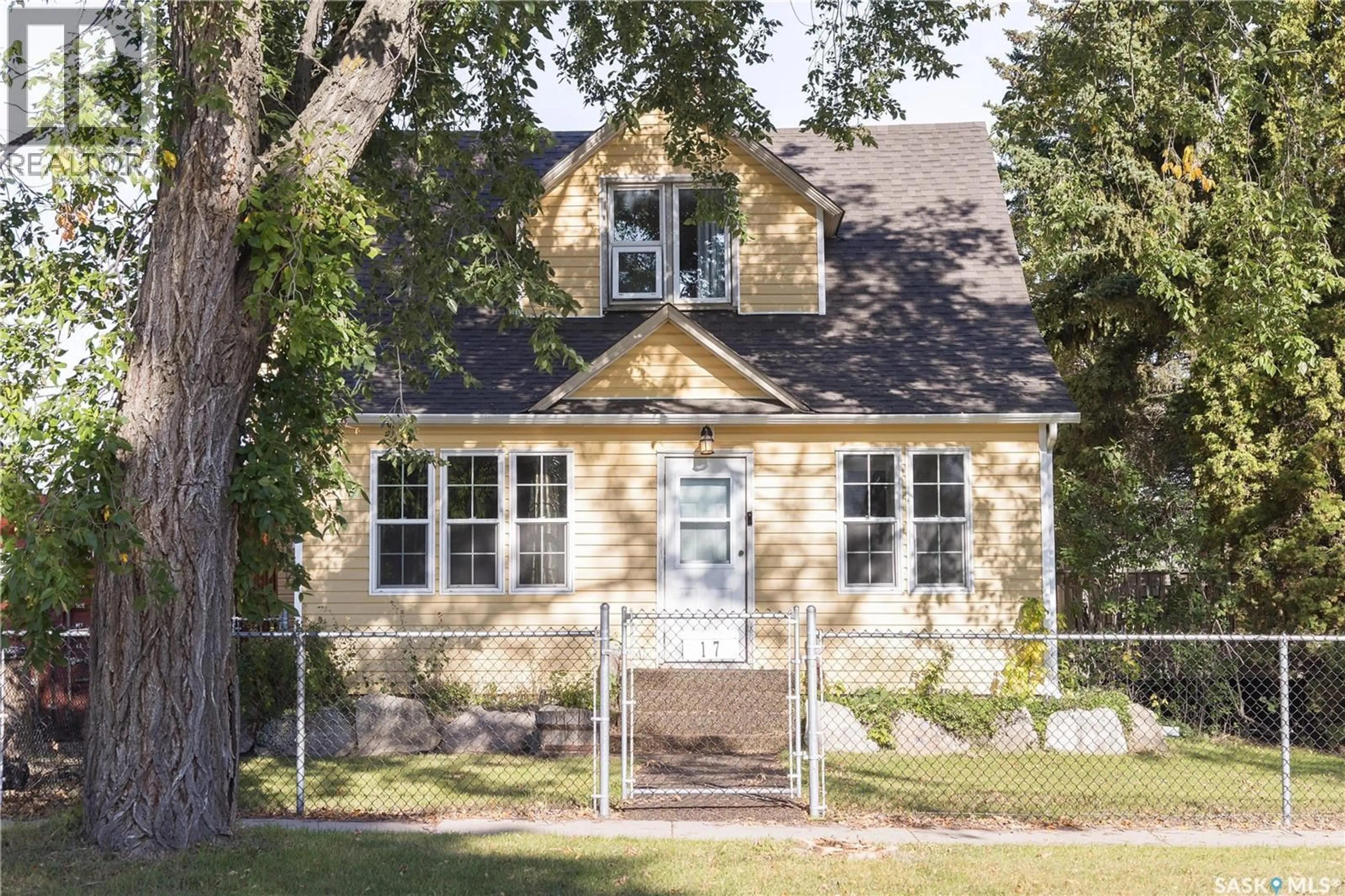 Home with vinyl exterior material, street for 17 MCCALLUM AVENUE, Birch Hills Saskatchewan S0J0G0
