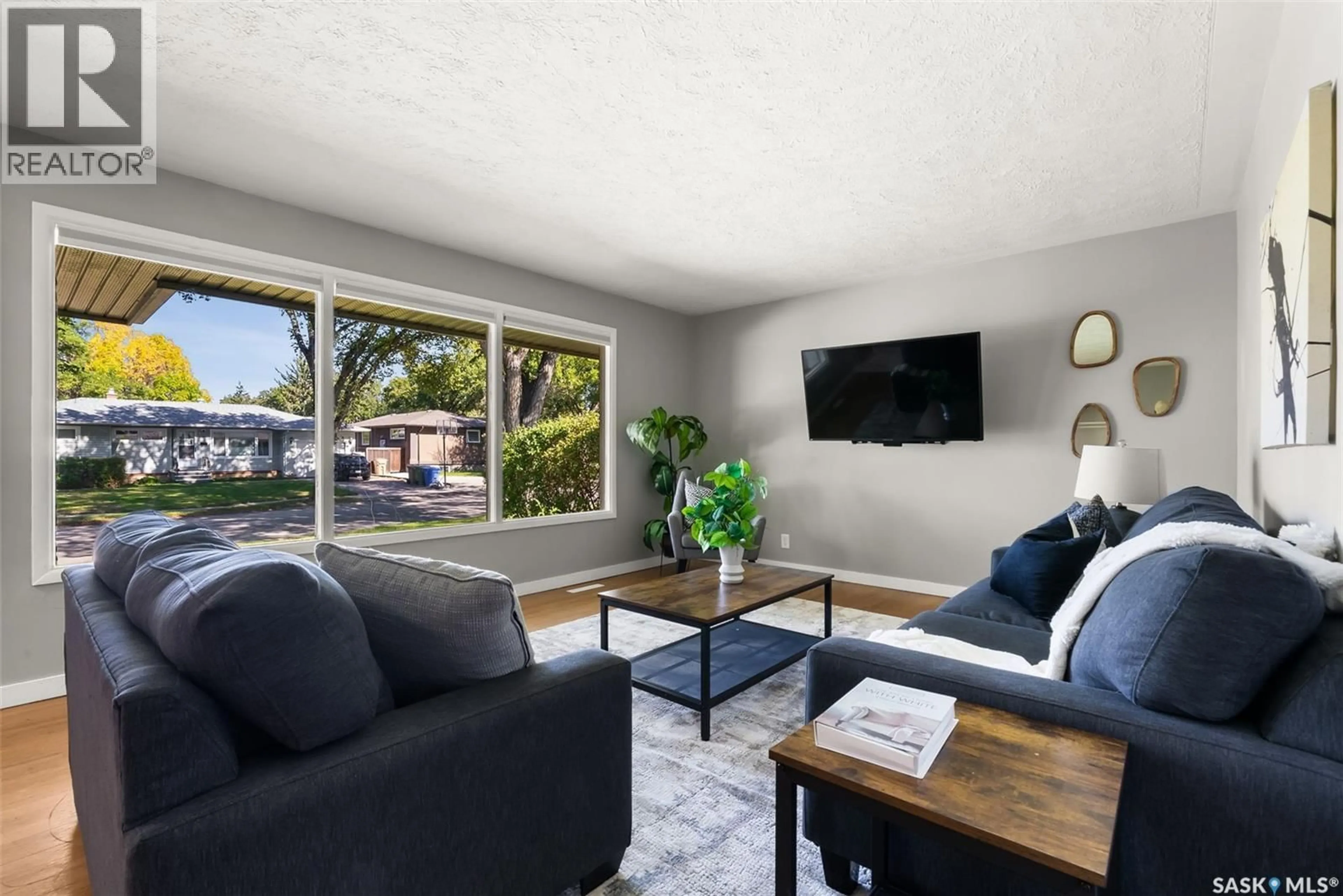 Living room with furniture, unknown for 45 DARKE CRESCENT, Regina Saskatchewan S4S2W5
