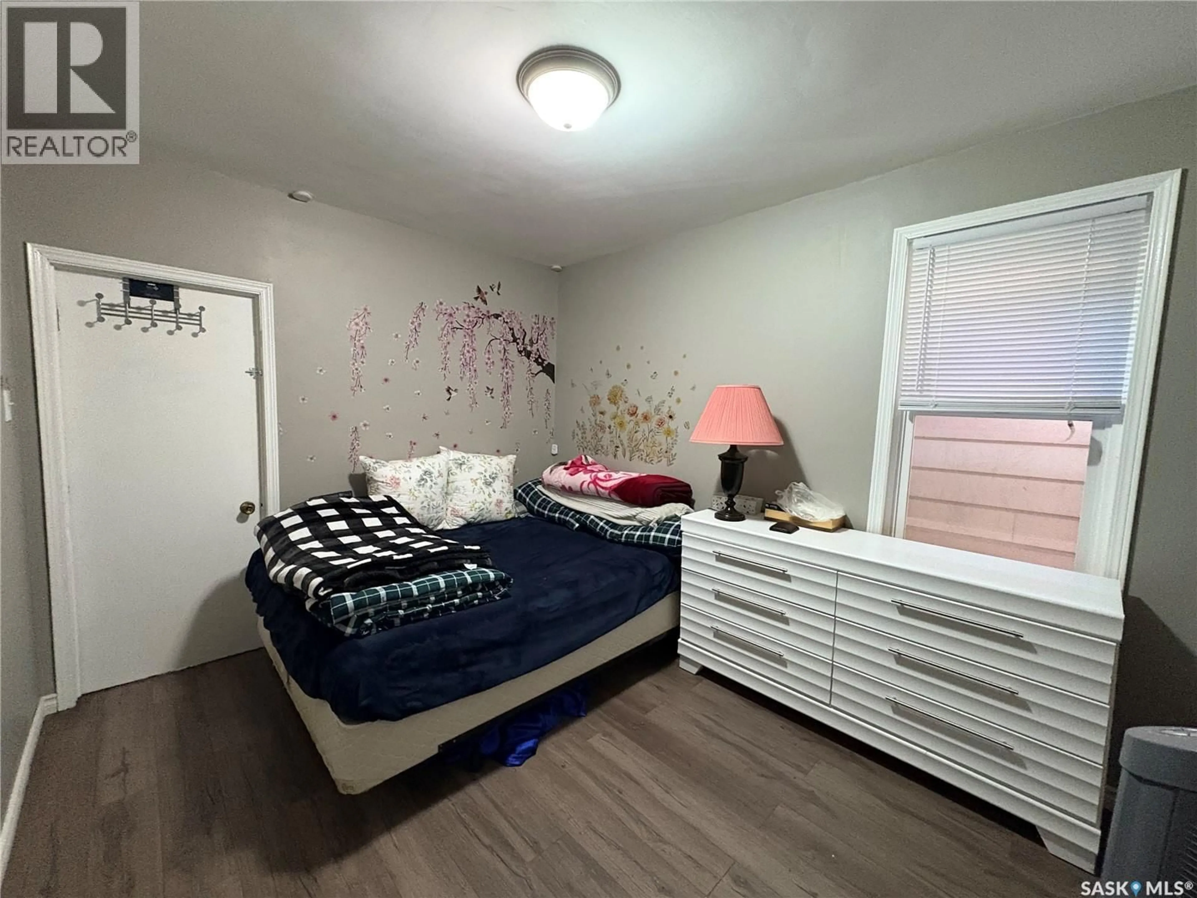 A pic of a room for 1128 GARNET STREET, Regina Saskatchewan S4T2X8