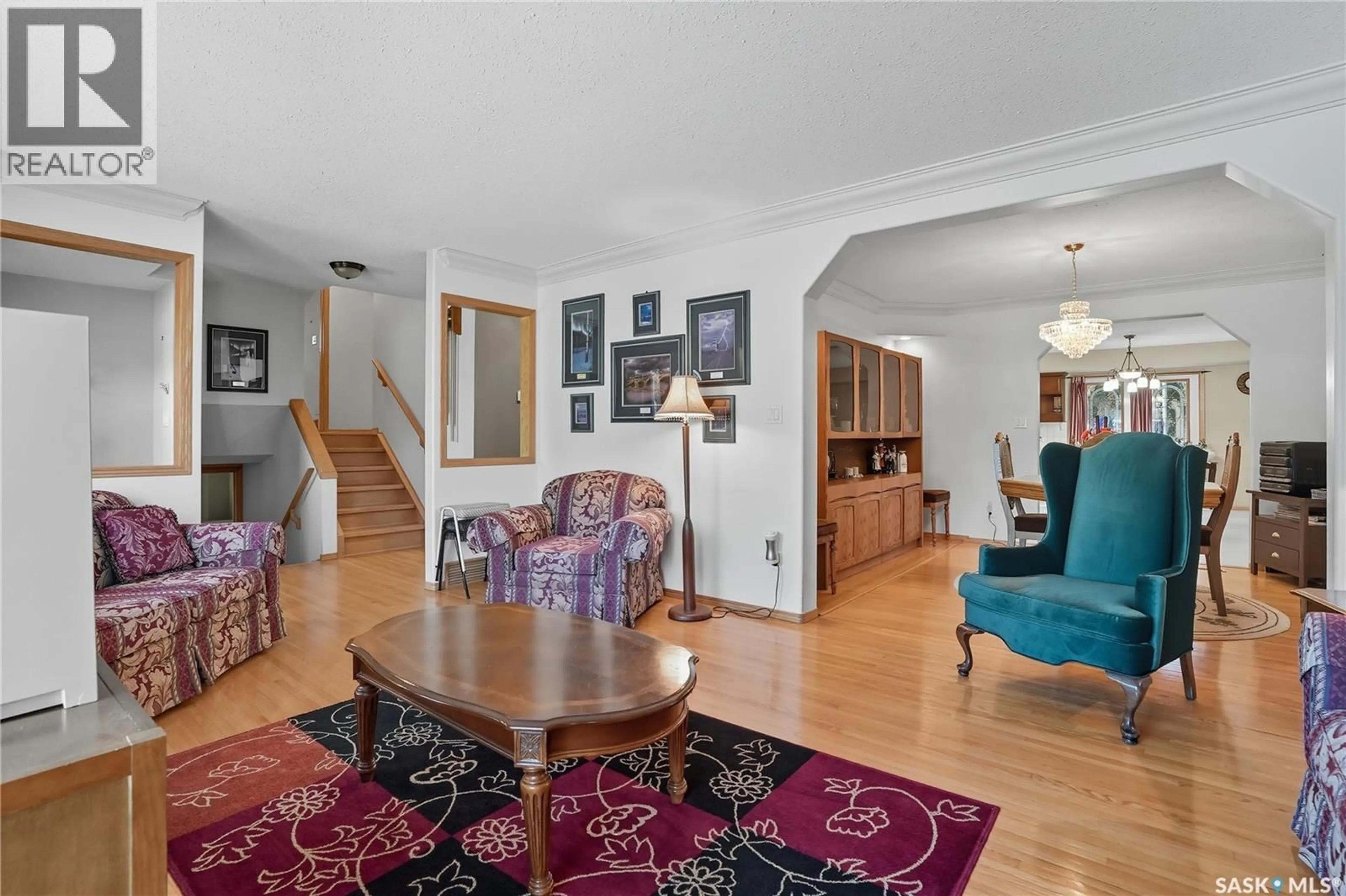Living room with furniture, unknown for 3341 DIEPPE STREET, Saskatoon Saskatchewan S7M3S6