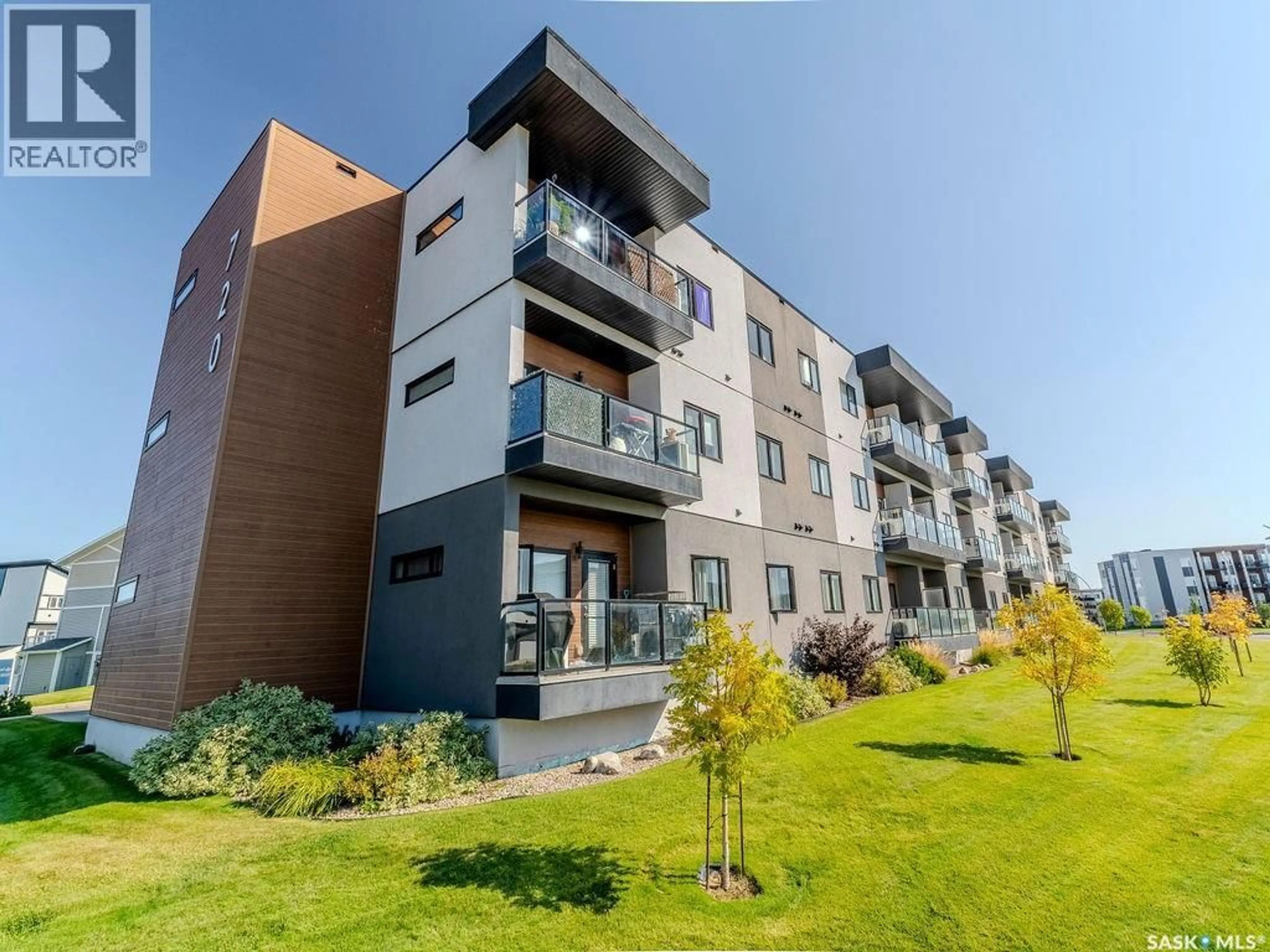 A pic from outside/outdoor area/front of a property/back of a property/a pic from drone, building for 302 720 BALTZAN BOULEVARD, Saskatoon Saskatchewan S7W0W6