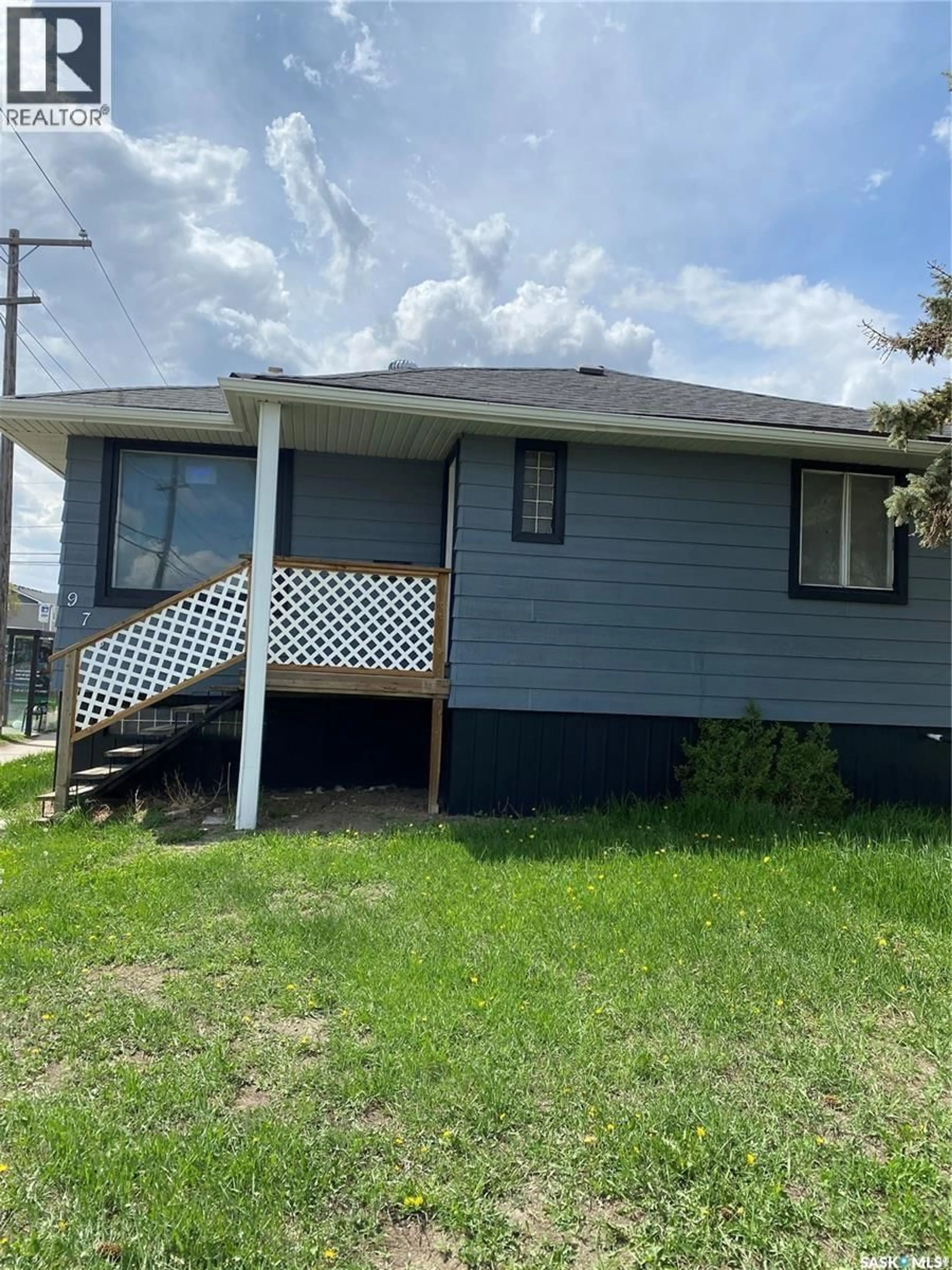 Unknown for 978 LINDSAY STREET, Regina Saskatchewan S4N3A6