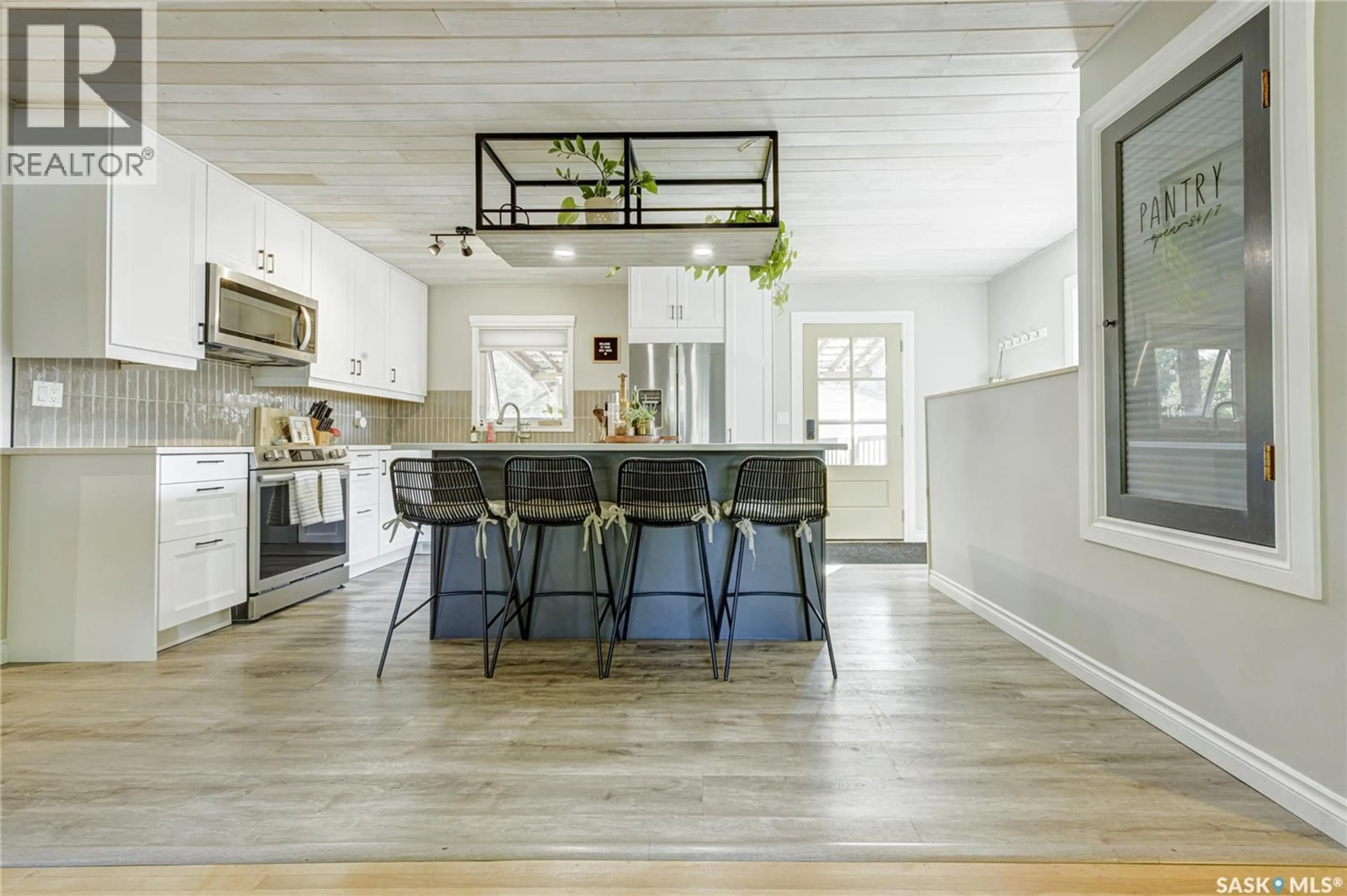 Open concept kitchen, unknown for 50 RUPERT DRIVE, Saskatoon Saskatchewan S7K1B3