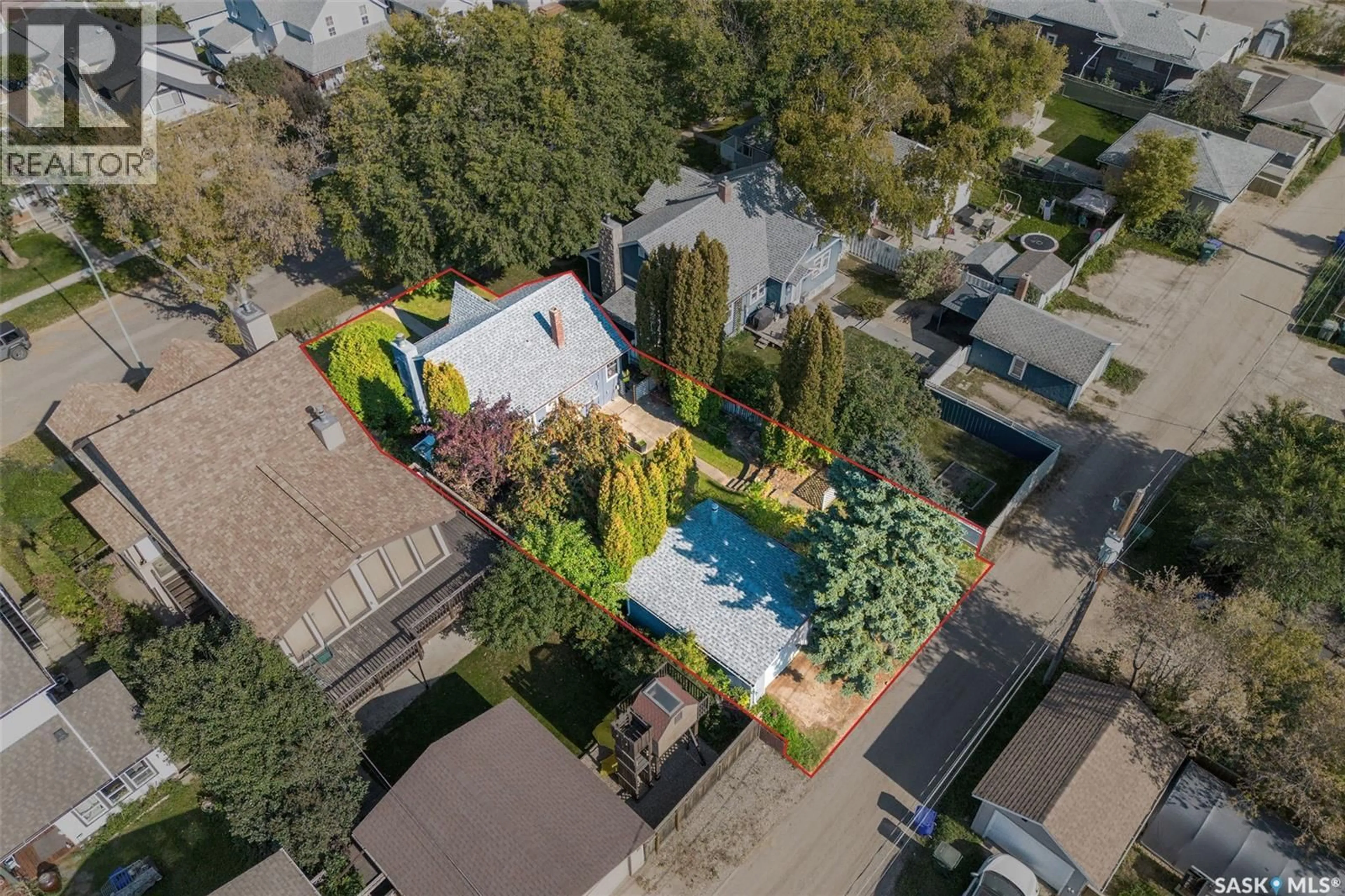 A pic from outside/outdoor area/front of a property/back of a property/a pic from drone, street for 135 21ST STREET, Prince Albert Saskatchewan S6V4H8