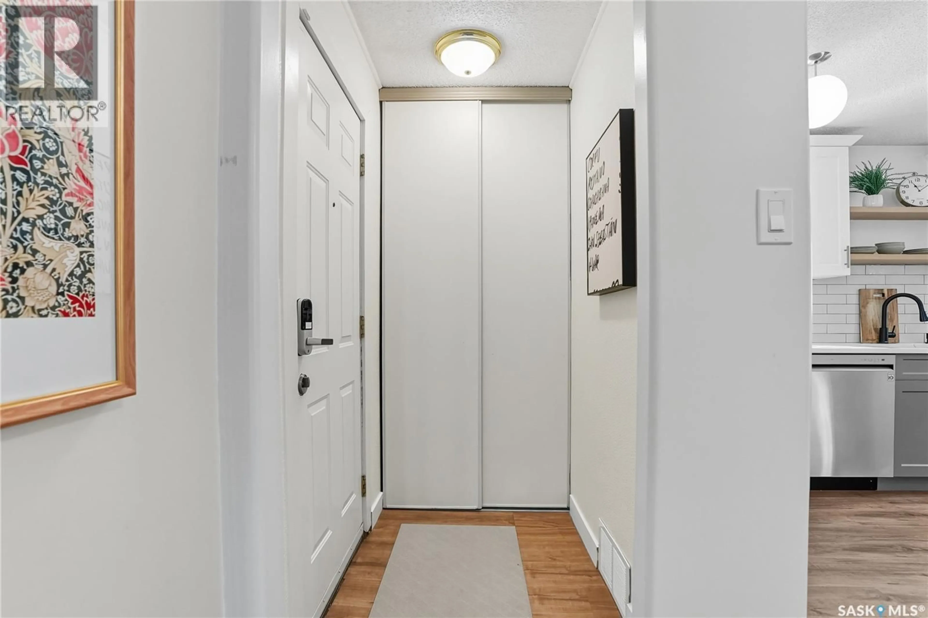 Indoor entryway for 1631 97TH STREET, North Battleford Saskatchewan S9A0K5