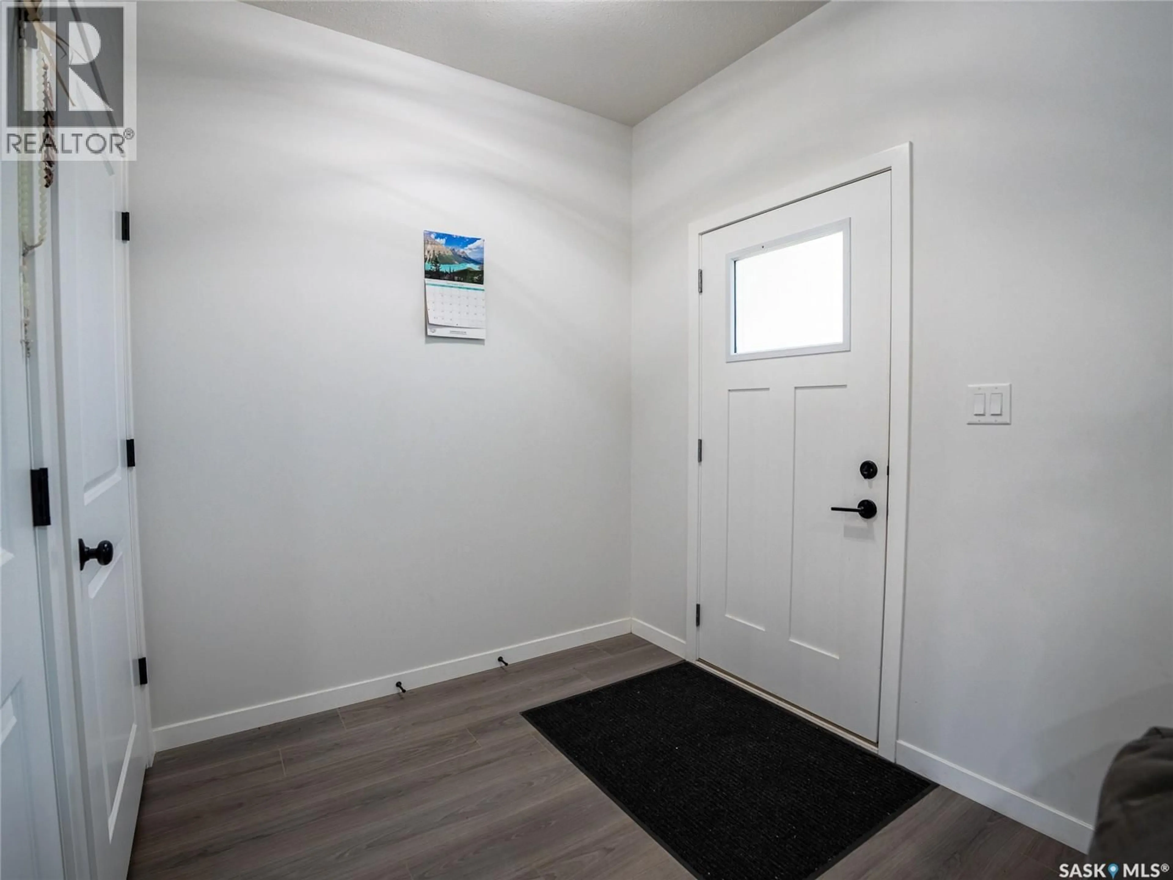 Indoor entryway for 7956 LENTIL AVENUE, Regina Saskatchewan S4Y0E9