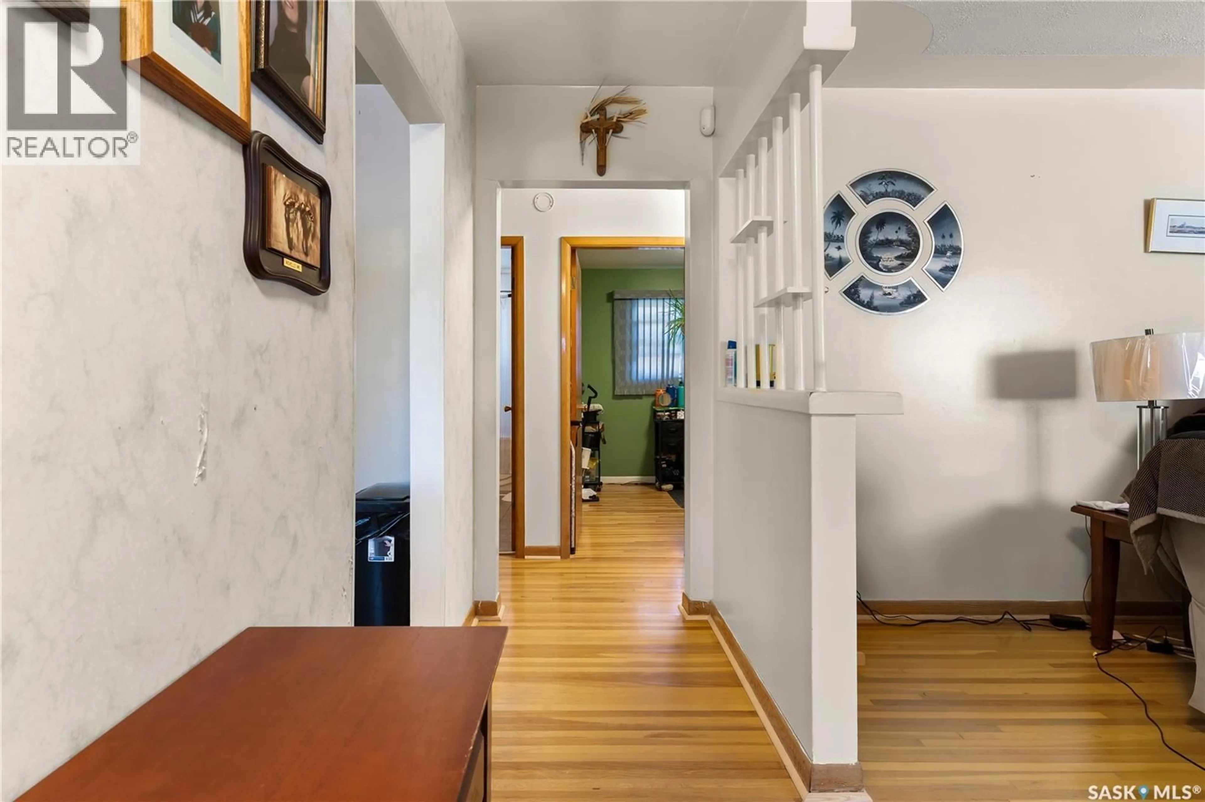 Indoor foyer for 1000 HORACE STREET, Regina Saskatchewan S4T5L2