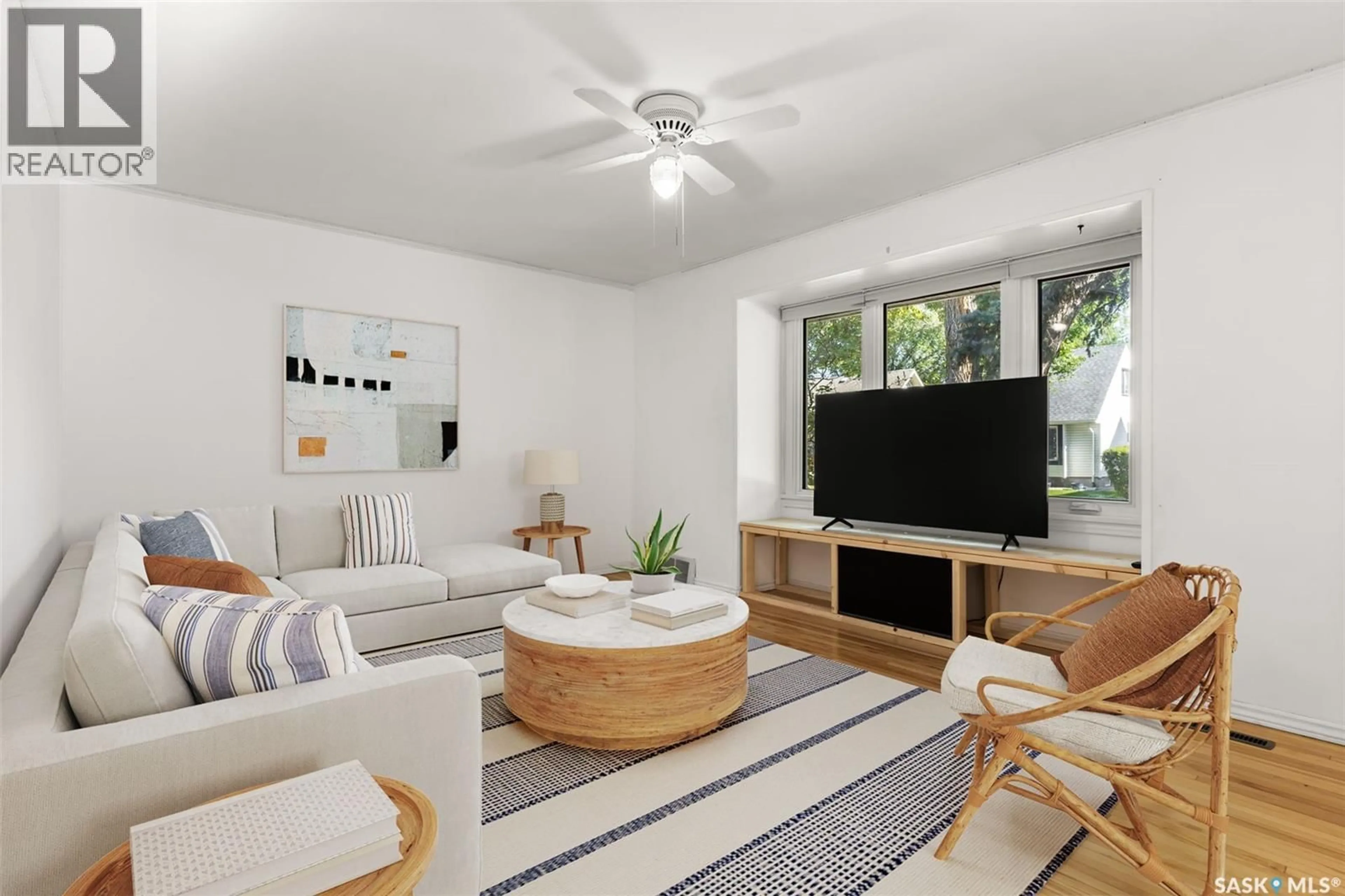 Living room with furniture, unknown for 2822 ARGYLE STREET, Regina Saskatchewan S4S2A7