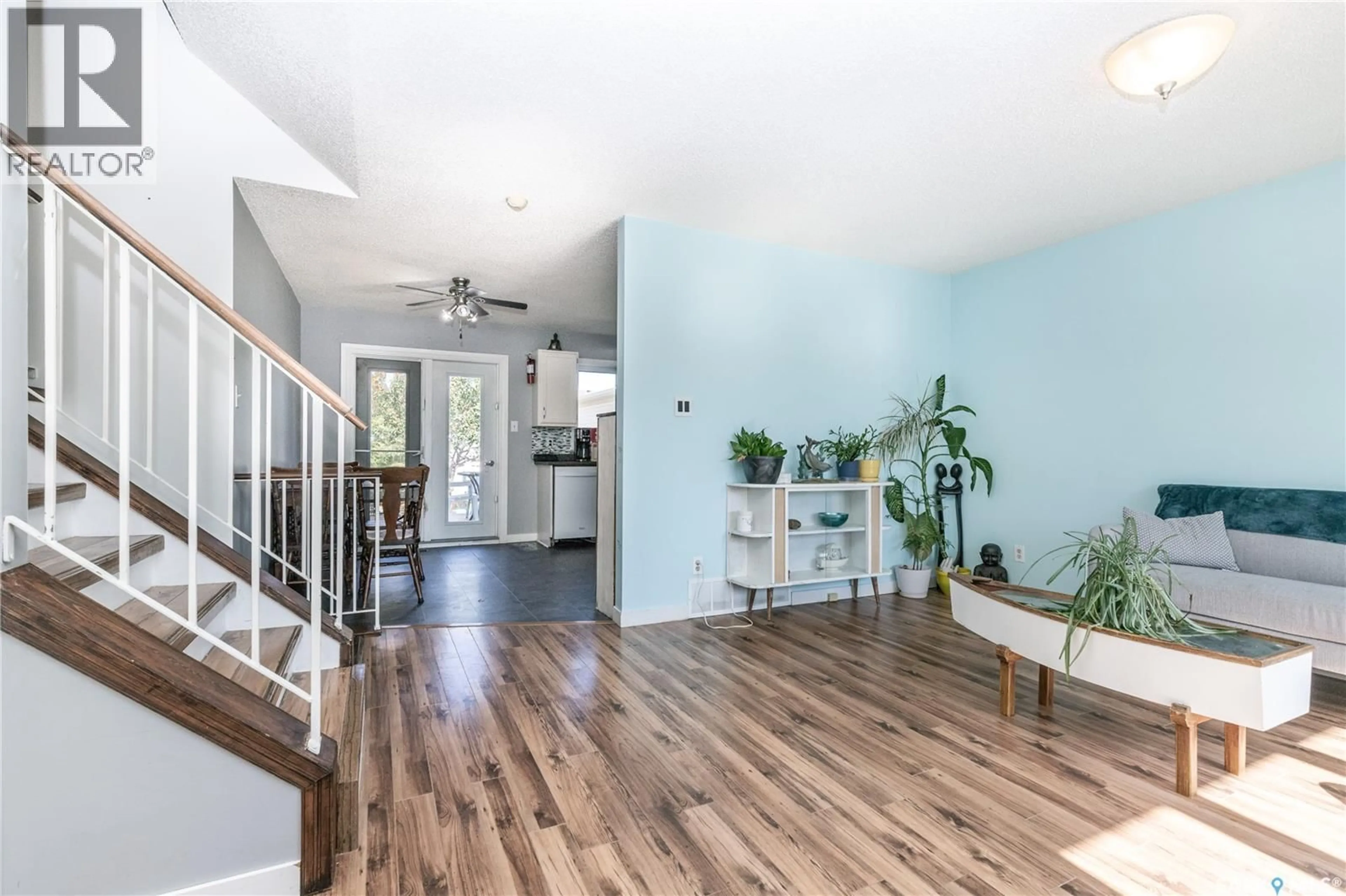 Indoor entryway for 734 WHELAN WAY, Saskatoon Saskatchewan S7L7E5
