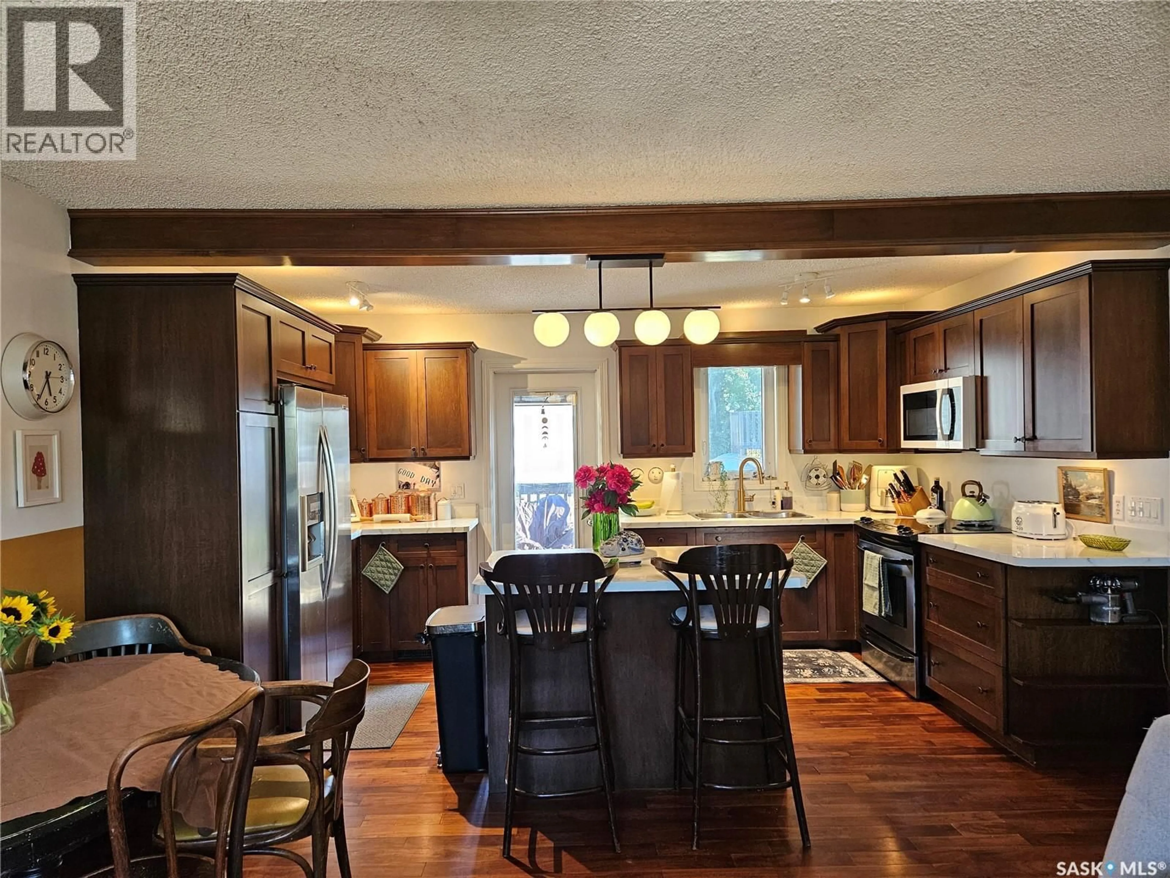 Open concept kitchen, unknown for 1519 GRANDVIEW STREET, Moose Jaw Saskatchewan S6H6R4