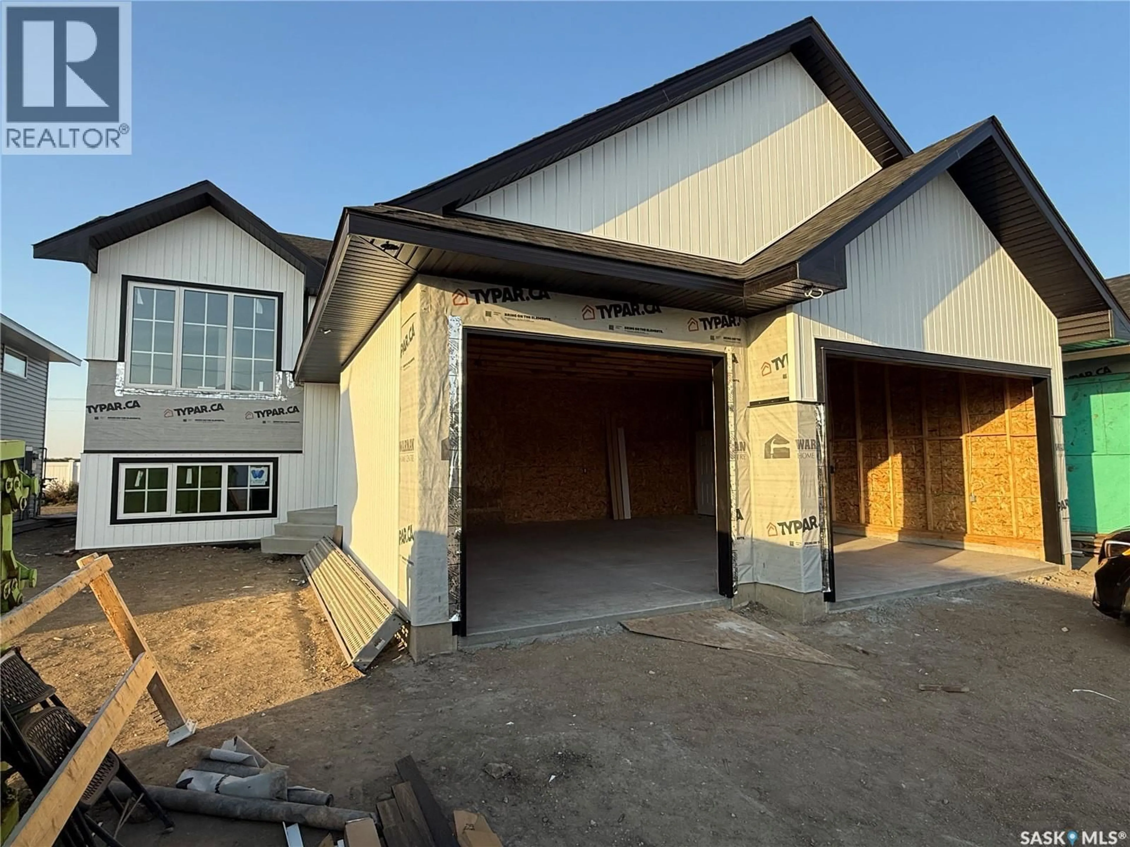 Unknown for 820 WOODS CRESCENT, Warman Saskatchewan S0K4S0