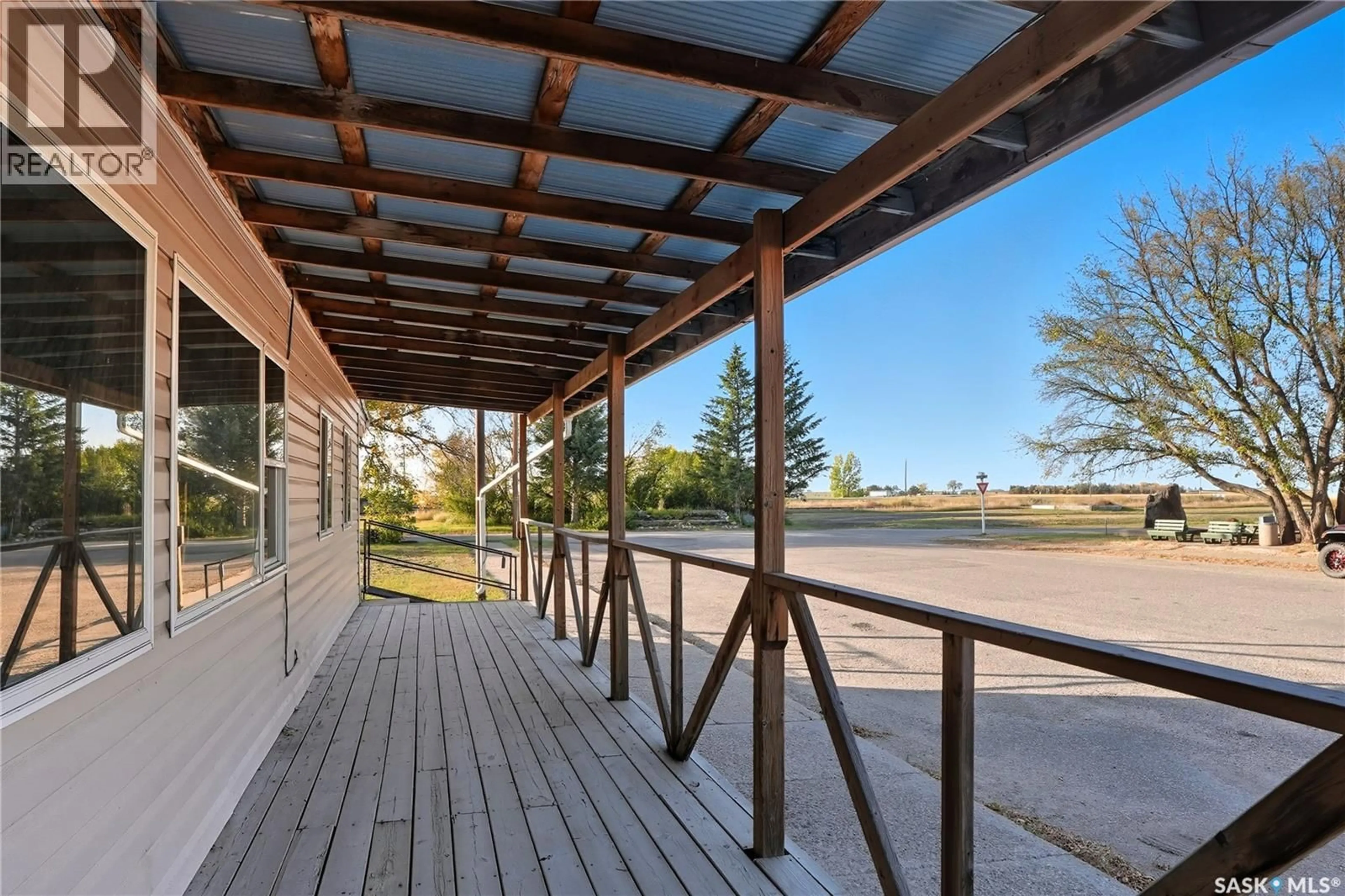 Patio, unknown for 105 MAIN STREET, Harris Saskatchewan S0L1K0